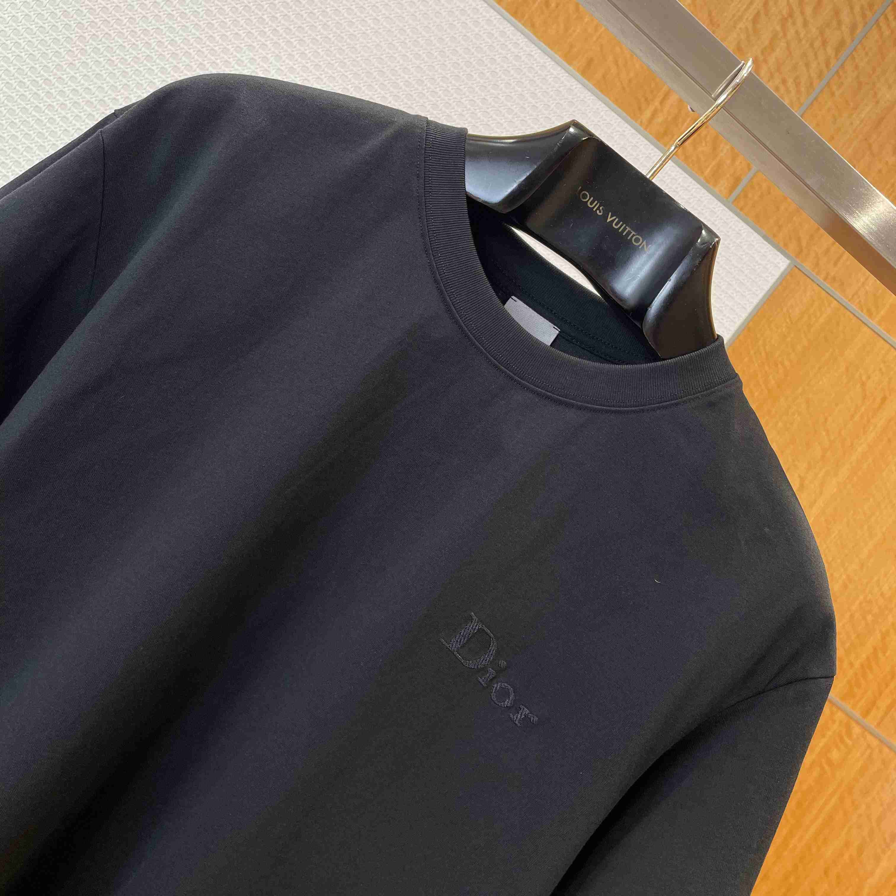 Dior T-Shirt with Dior Embroidery Black - FashionPlug