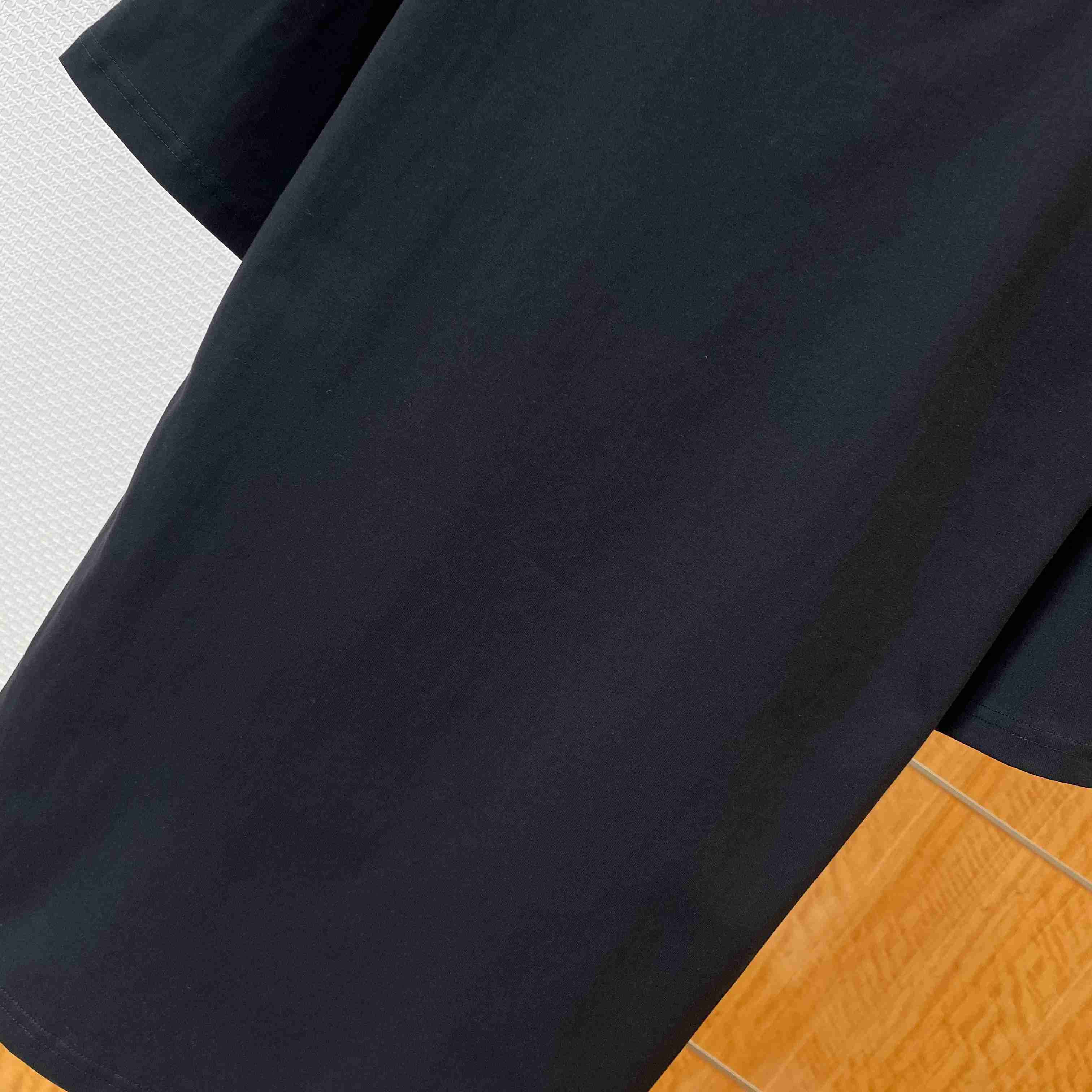 Dior T-Shirt with Dior Embroidery Black - FashionPlug