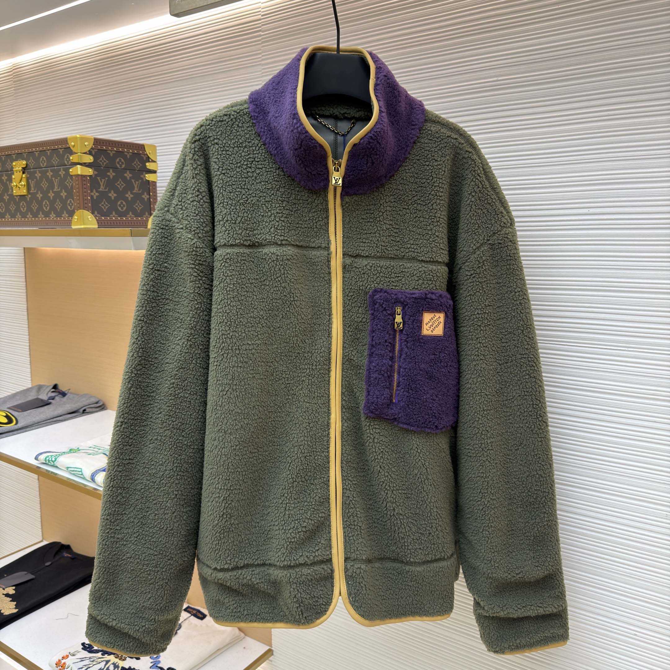 Louis Vuitton Shearling Jacket   1AJUSY - FashionPlug