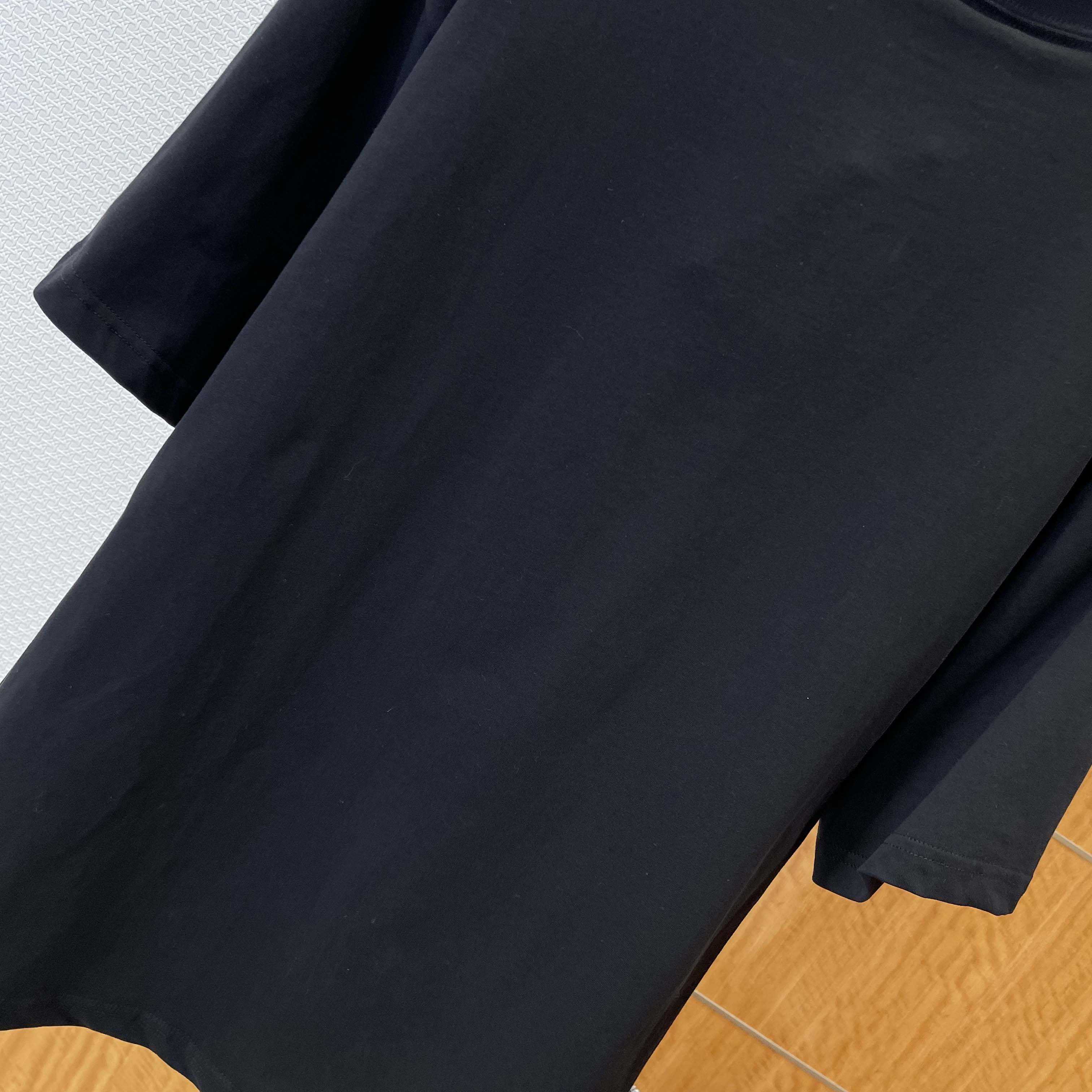 Balenciaga Cursive T-Shirt Medium Fit in black - FashionPlug