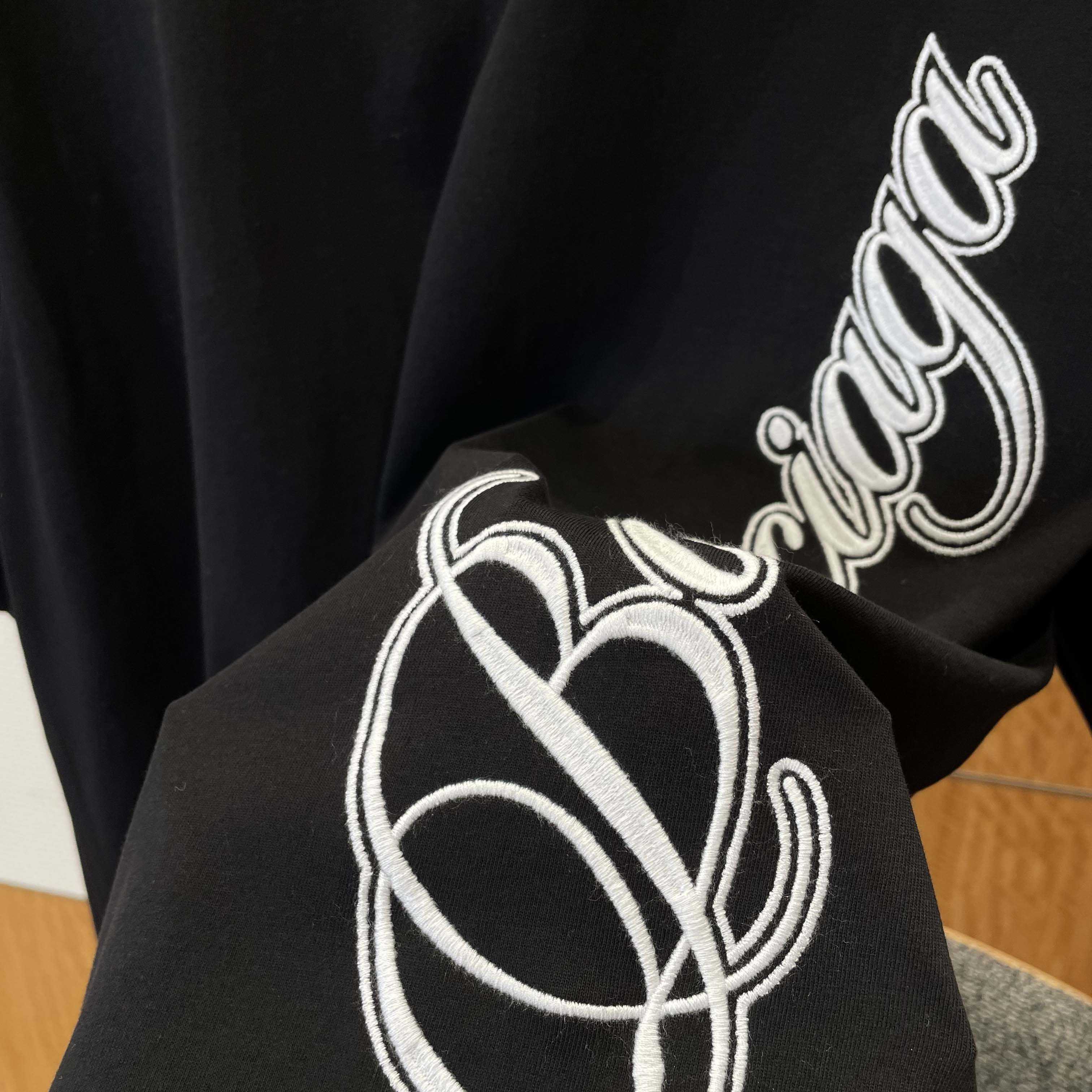 Balenciaga Cursive T-Shirt Medium Fit in black - FashionPlug