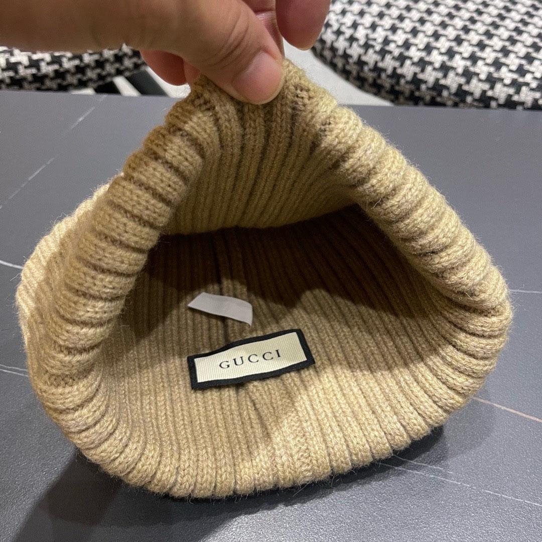 Gucci  Wool Cashmere Hat With Double G - FashionPlug