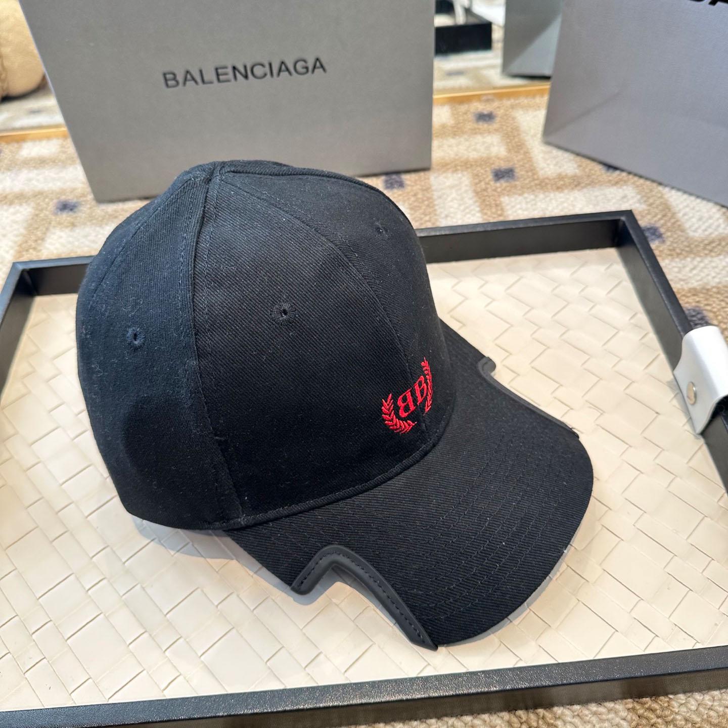 Balenciaga Laurel Classic Cap in Faded Black/red - FashionPlug
