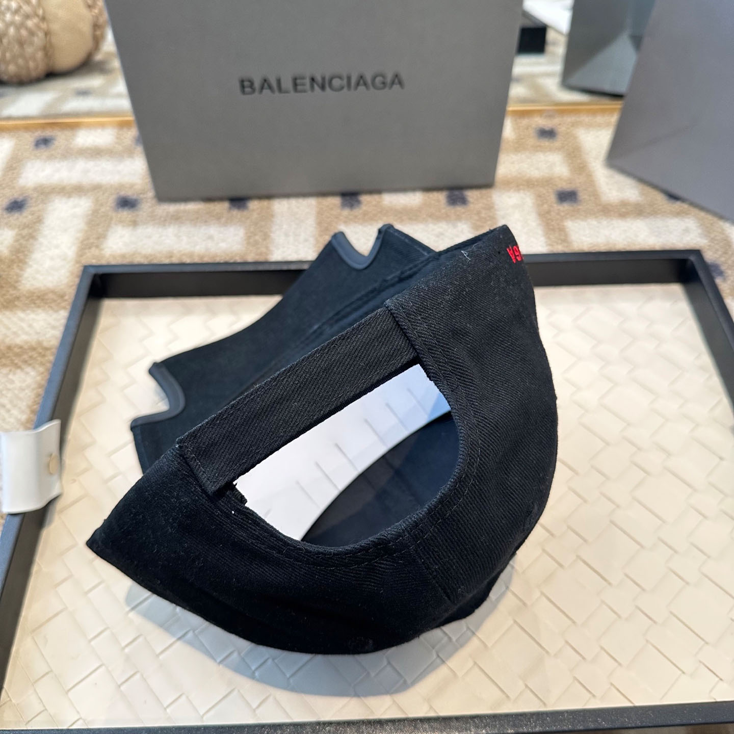 Balenciaga Laurel Classic Cap in Faded Black/red - FashionPlug