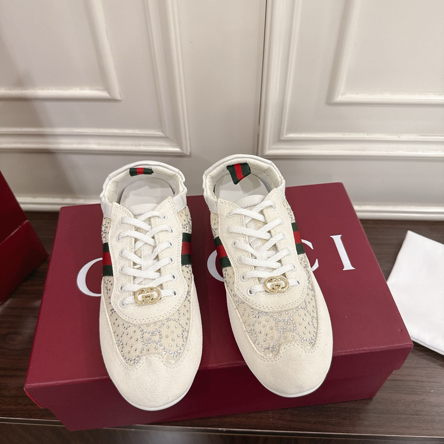 Gucci Women's Gucci Shift GG Crystal Sneaker - FashionPlug