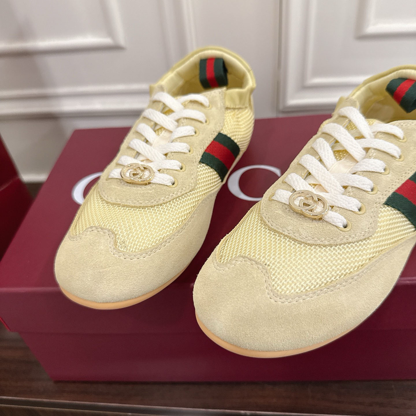Gucci Women's Gucci Shift Sneaker - FashionPlug