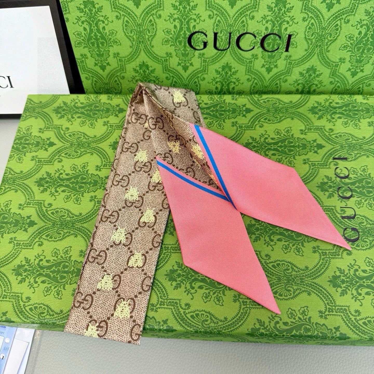 Gucci GG Jacquard Silk Scarf 6x90cm - FashionPlug