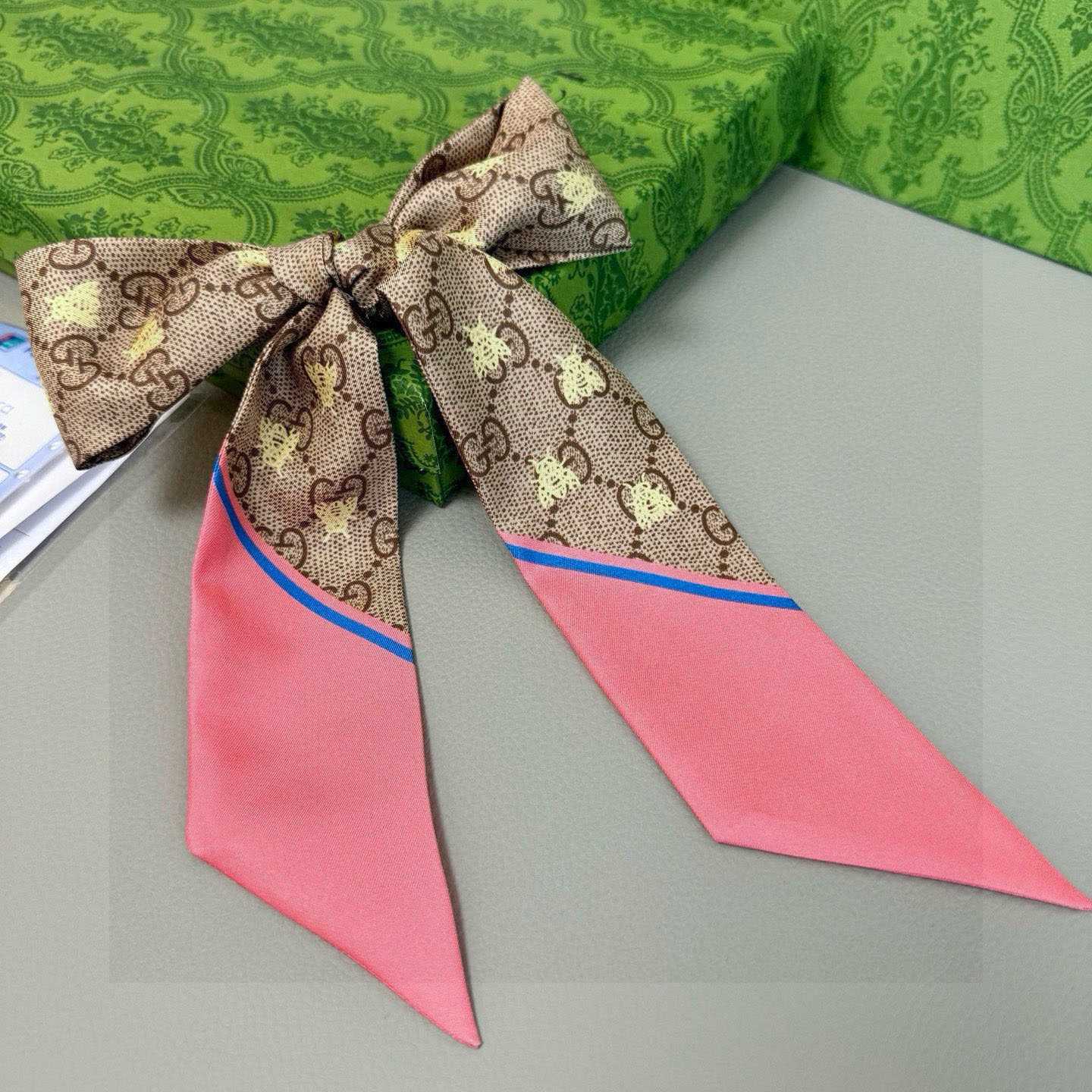 Gucci GG Jacquard Silk Scarf 6x90cm - FashionPlug