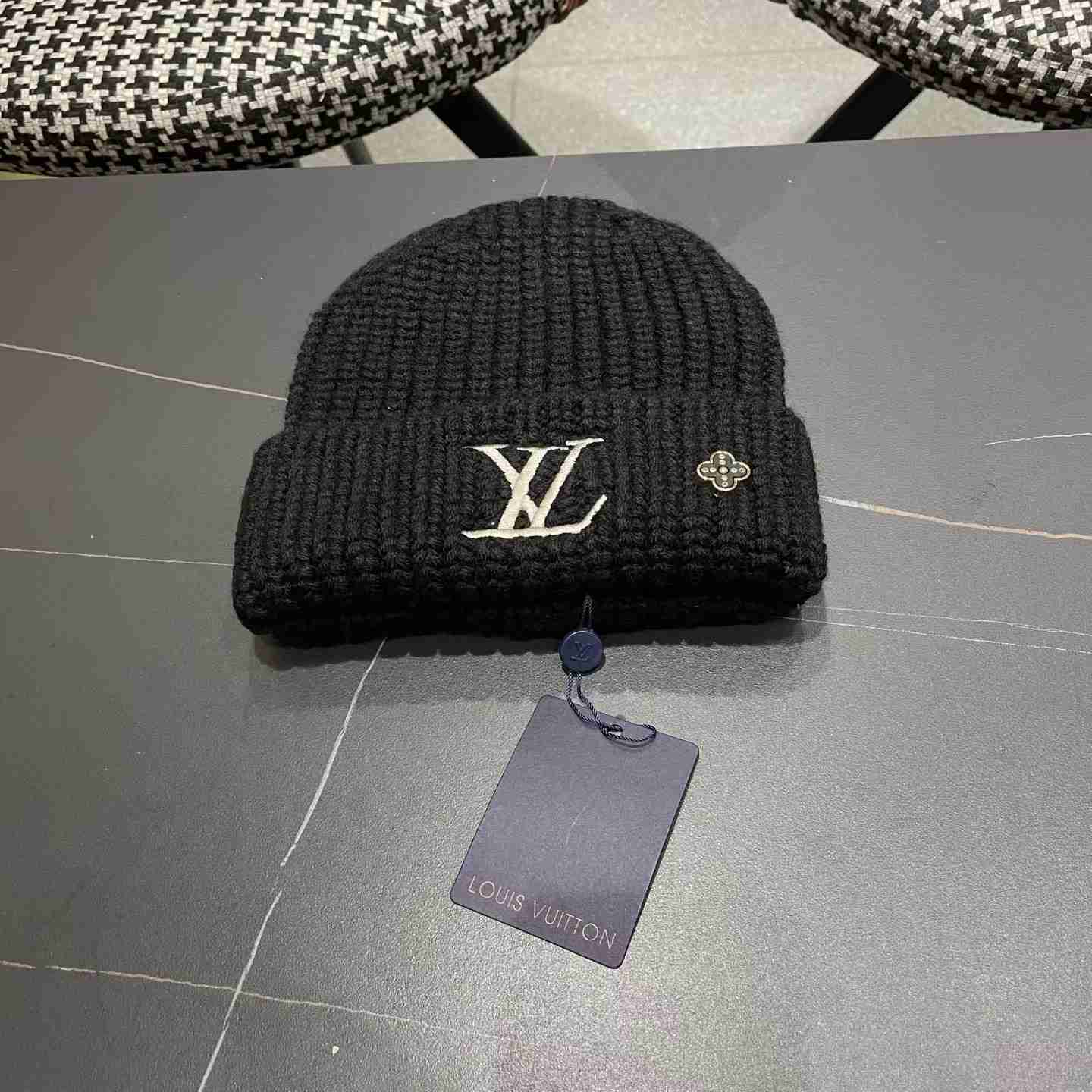 Louis Vuitton Beanie    - FashionPlug
