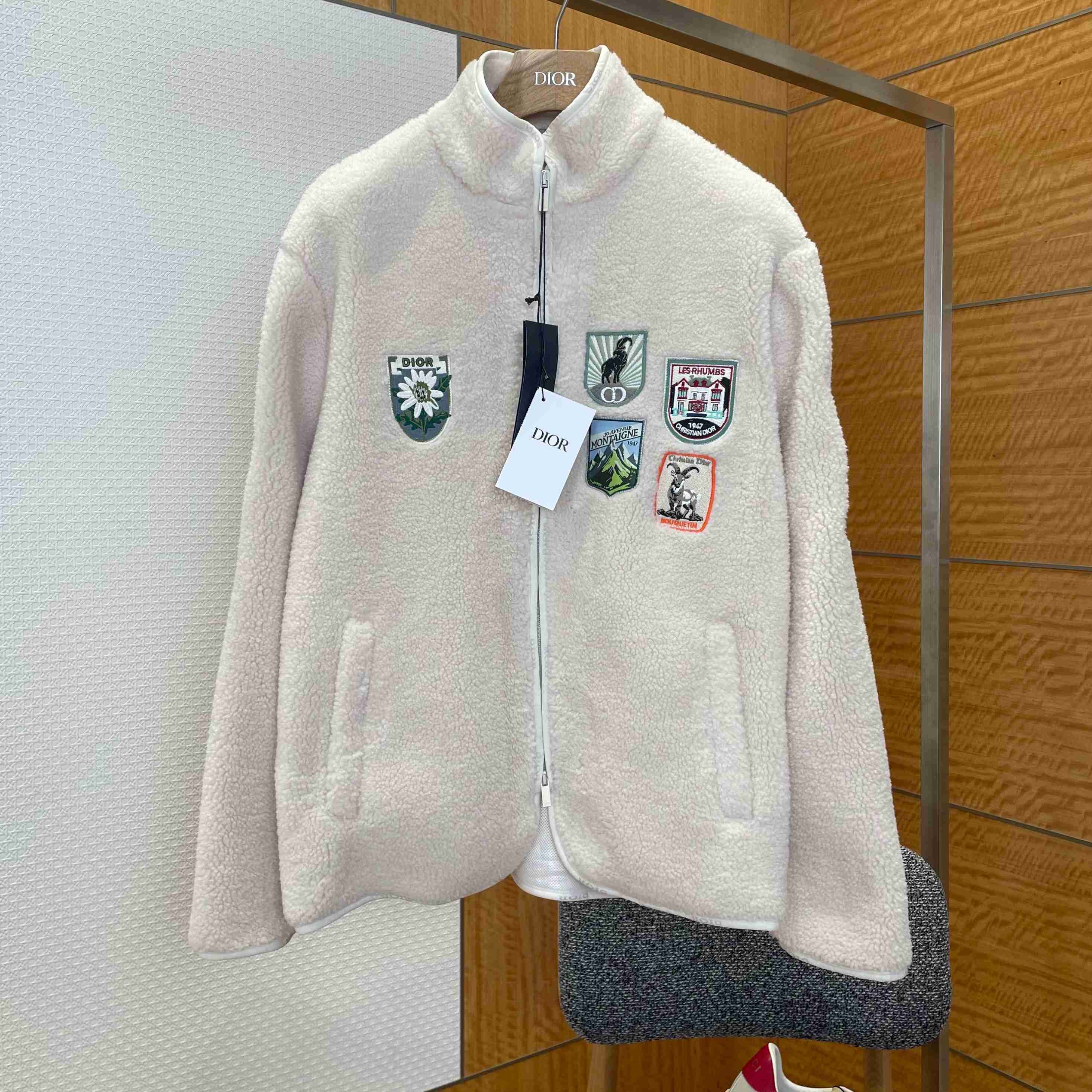 Dior  Mountain Fleece - FashionPlug