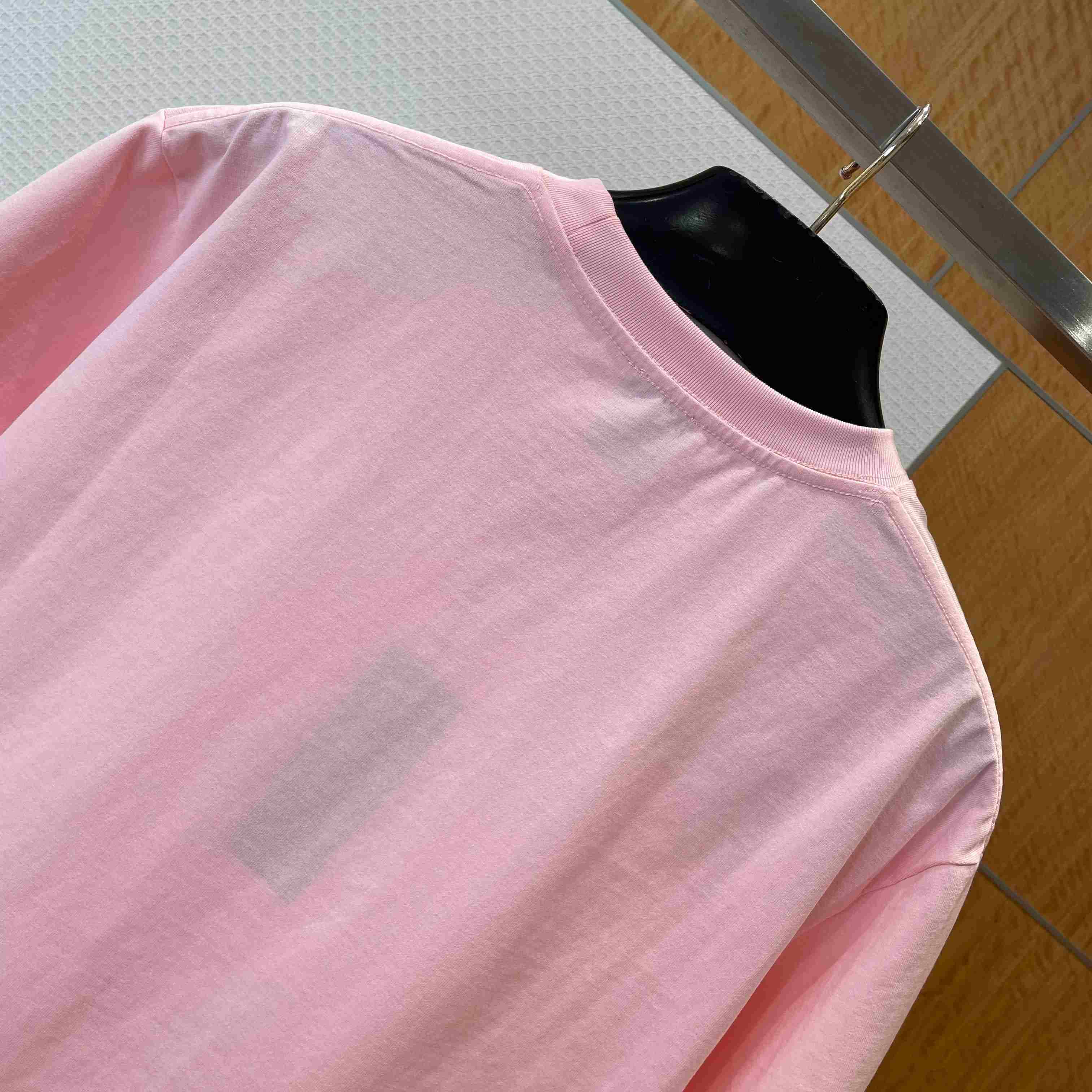 Dior T-Shirt with Dior Embroidery Pink - FashionPlug