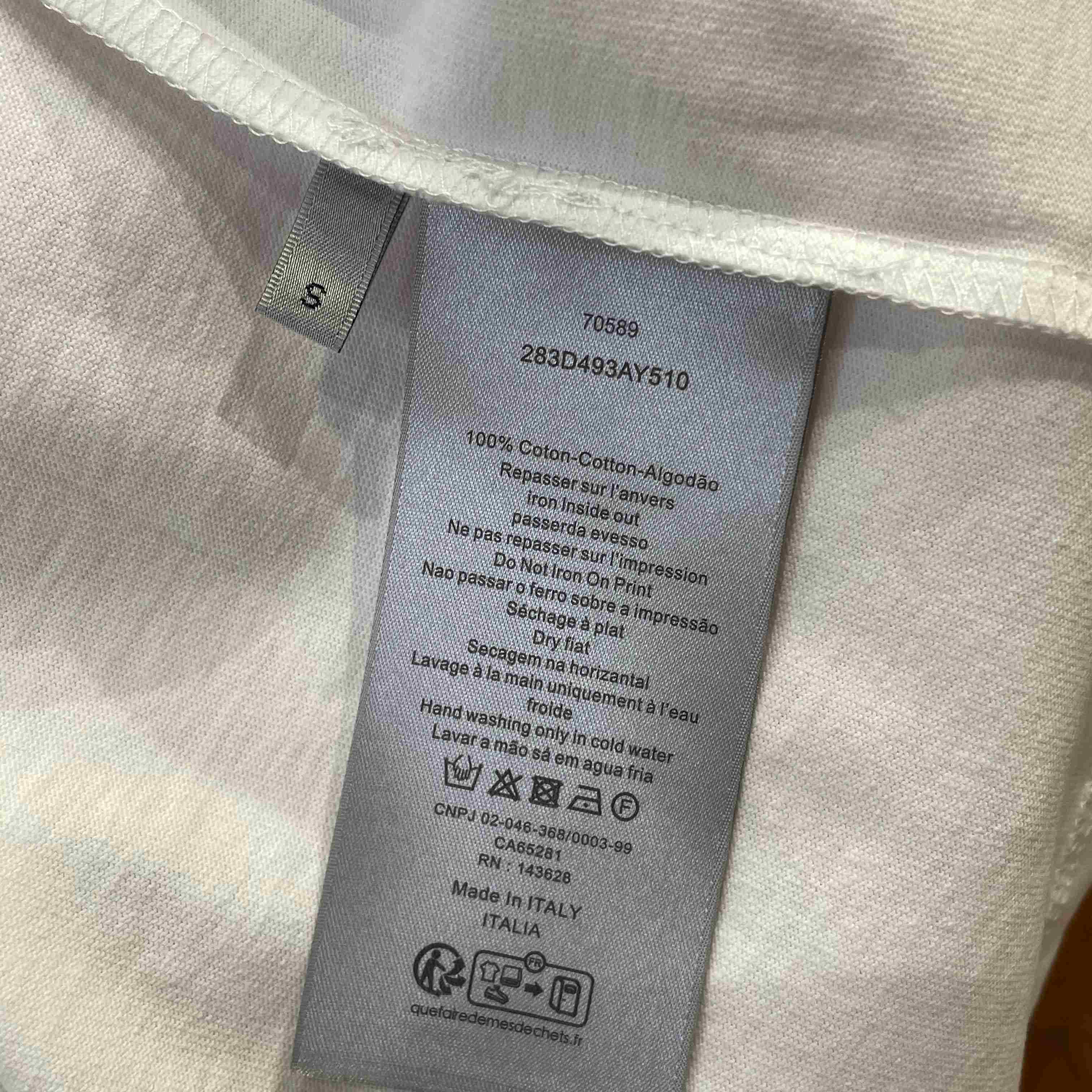 Dior T-Shirt with Dior Embroidery White - FashionPlug