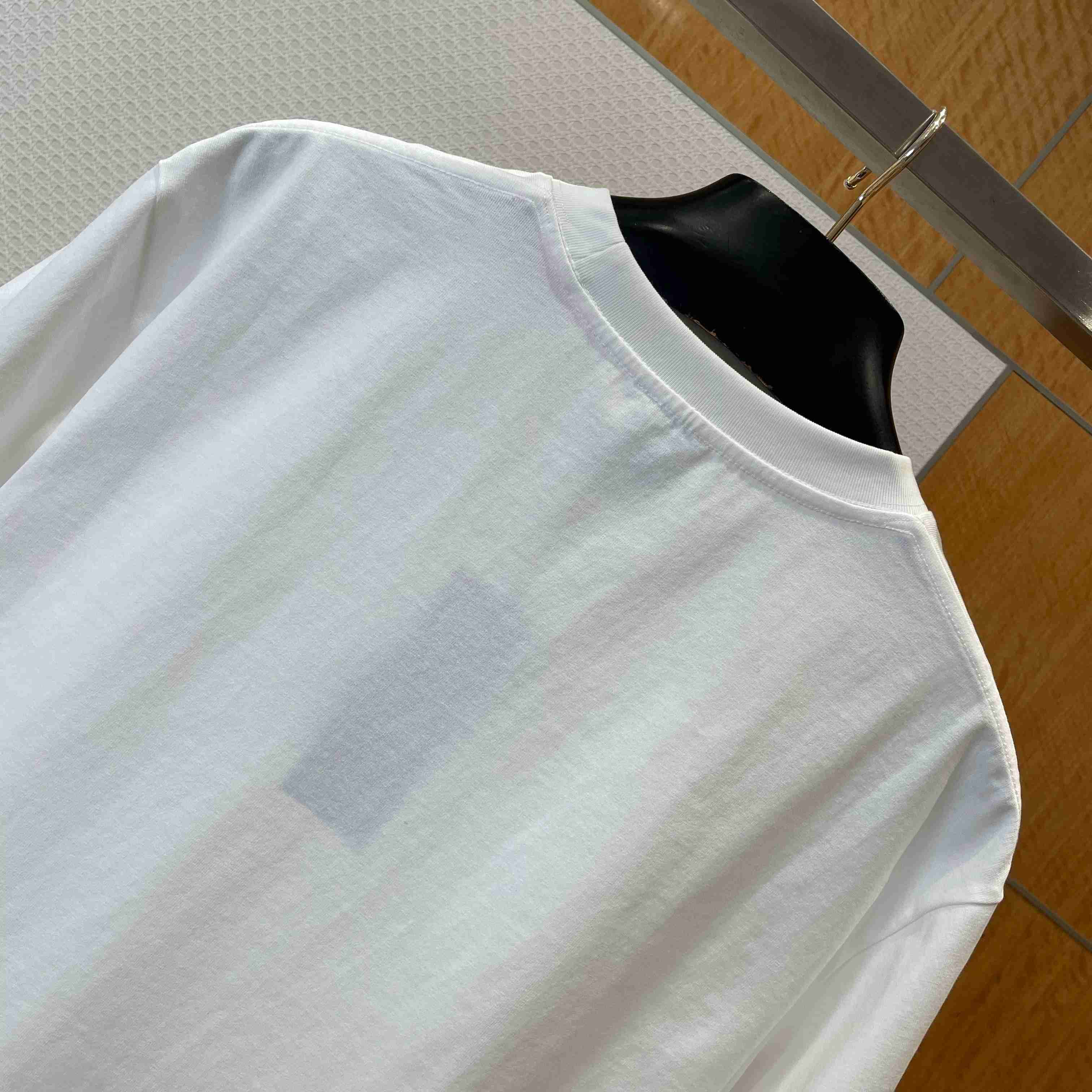 Dior T-Shirt with Dior Embroidery White - FashionPlug