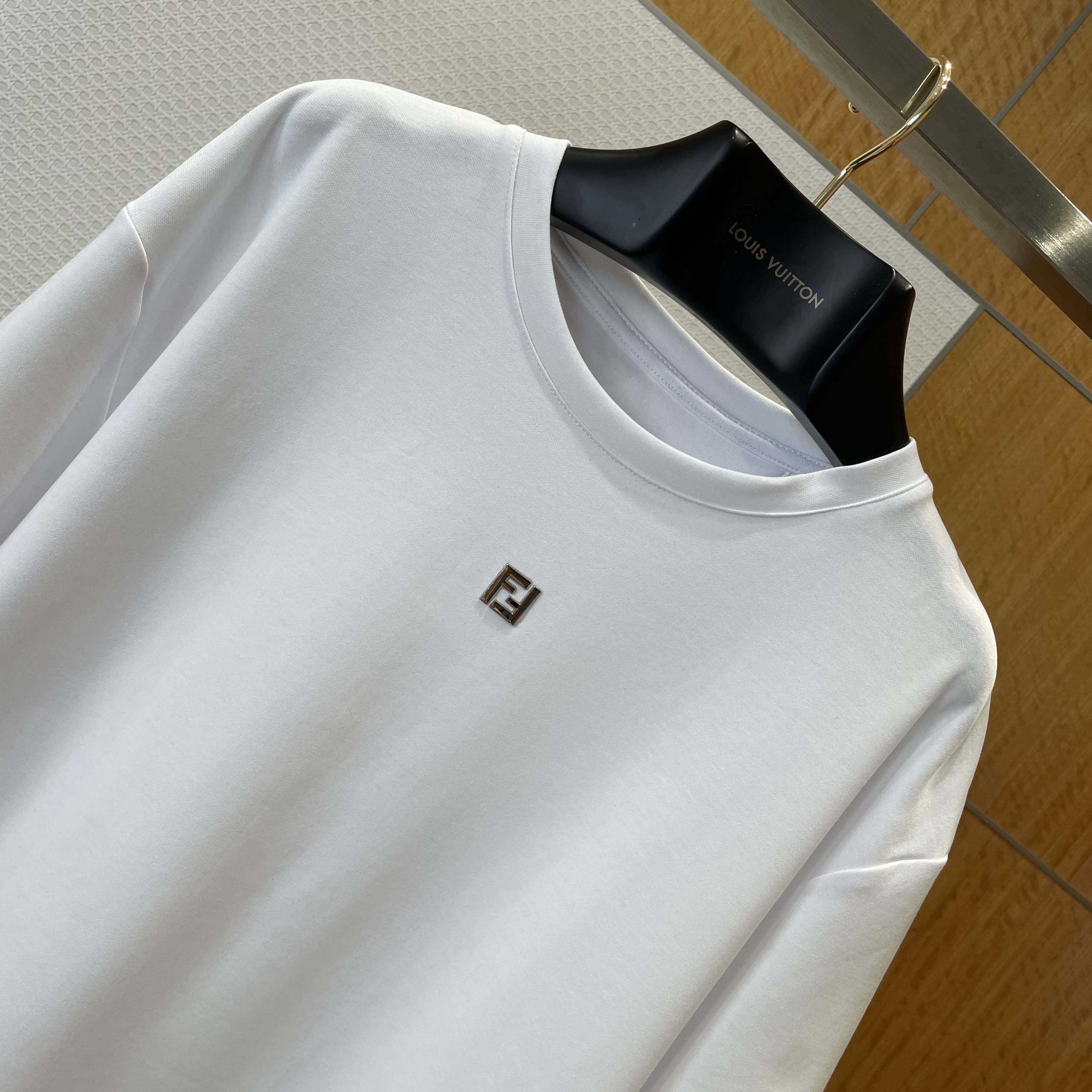 Fendi White Cotton T-shirt - FashionPlug