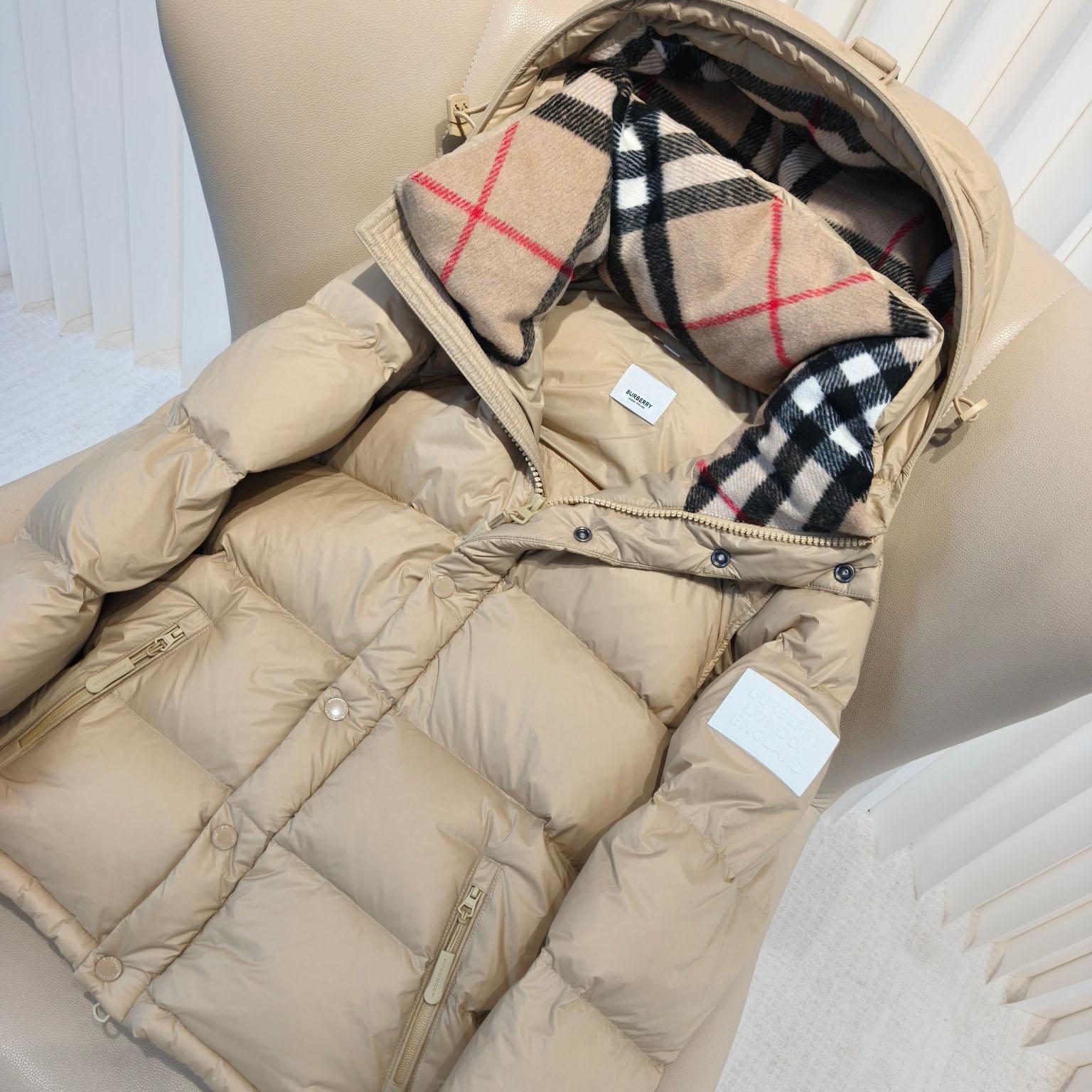 Burberry Detachable Sleeve Hooded Puffer Jacket - FashionPlug