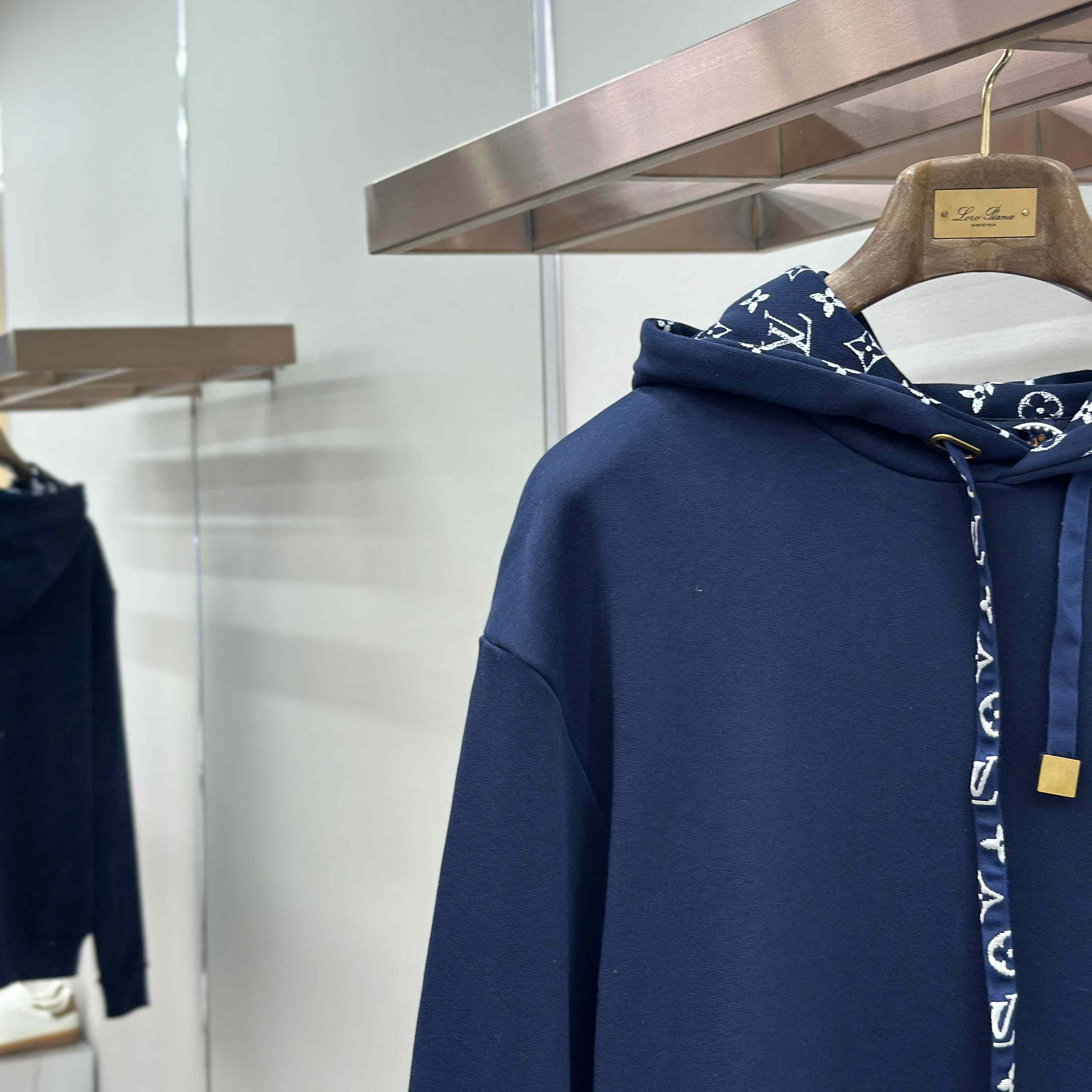 Louis Vuitton Cotton Hoodie 1AGJZY - FashionPlug