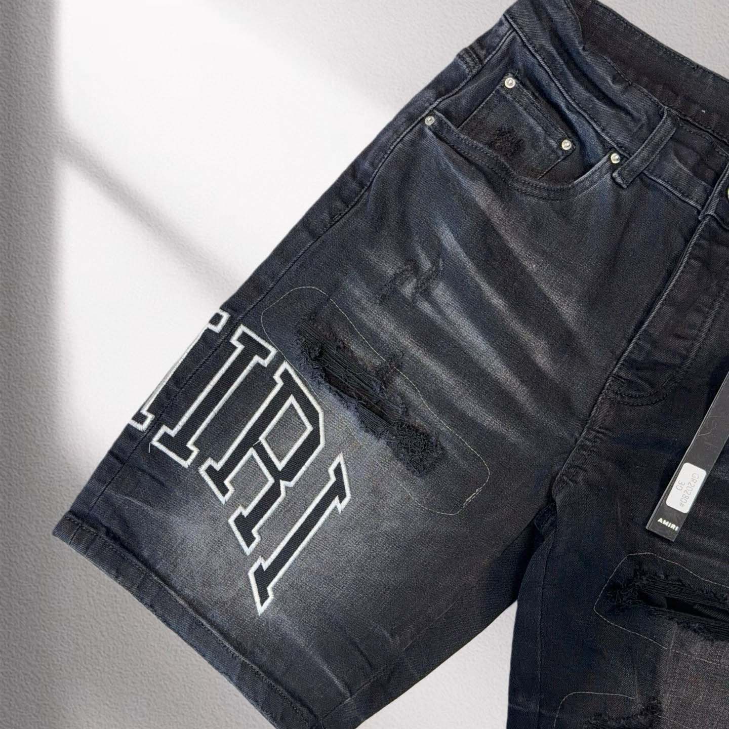 Amiri Shorts    20280 - FashionPlug