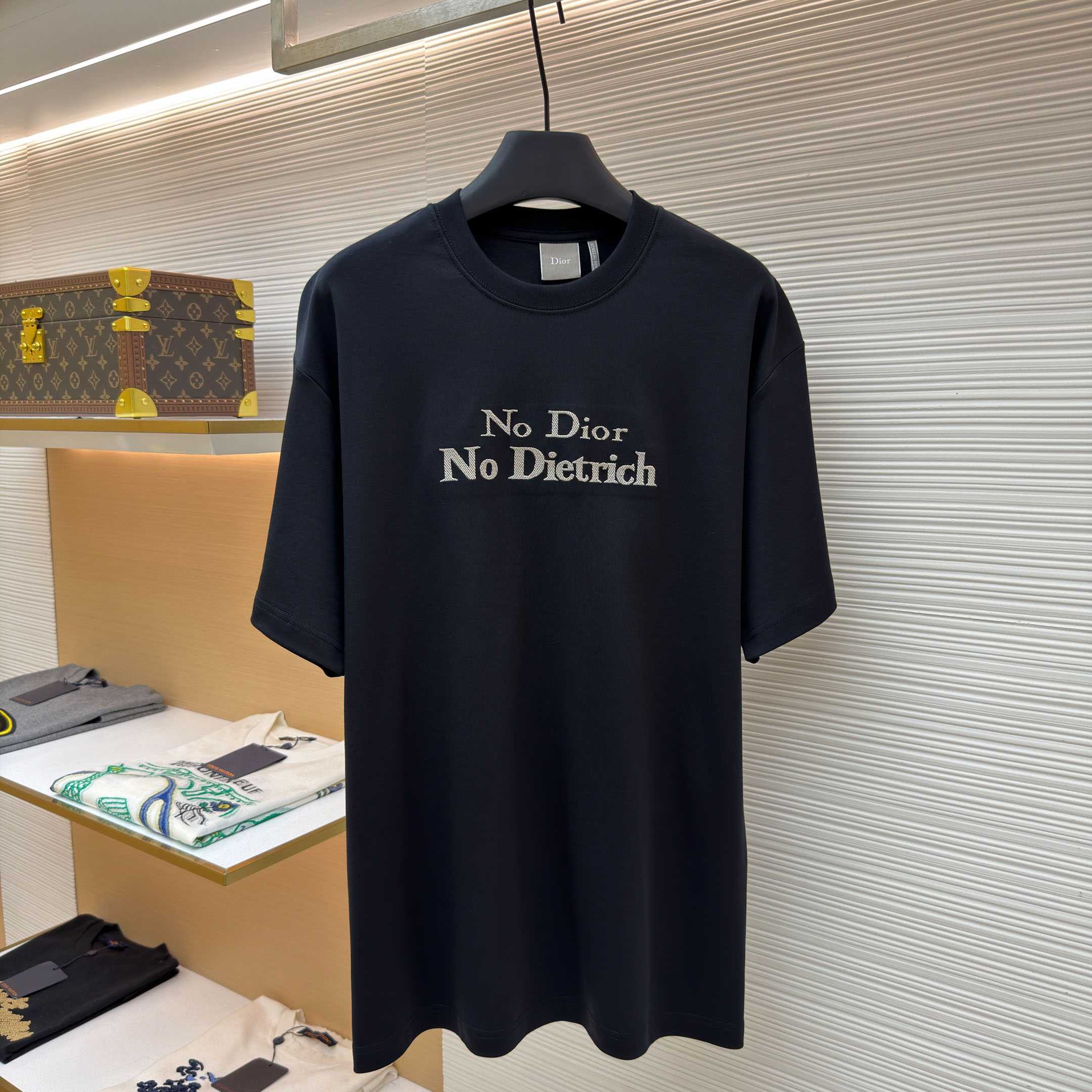  Dior T-Shirt With Embroidery - FashionPlug