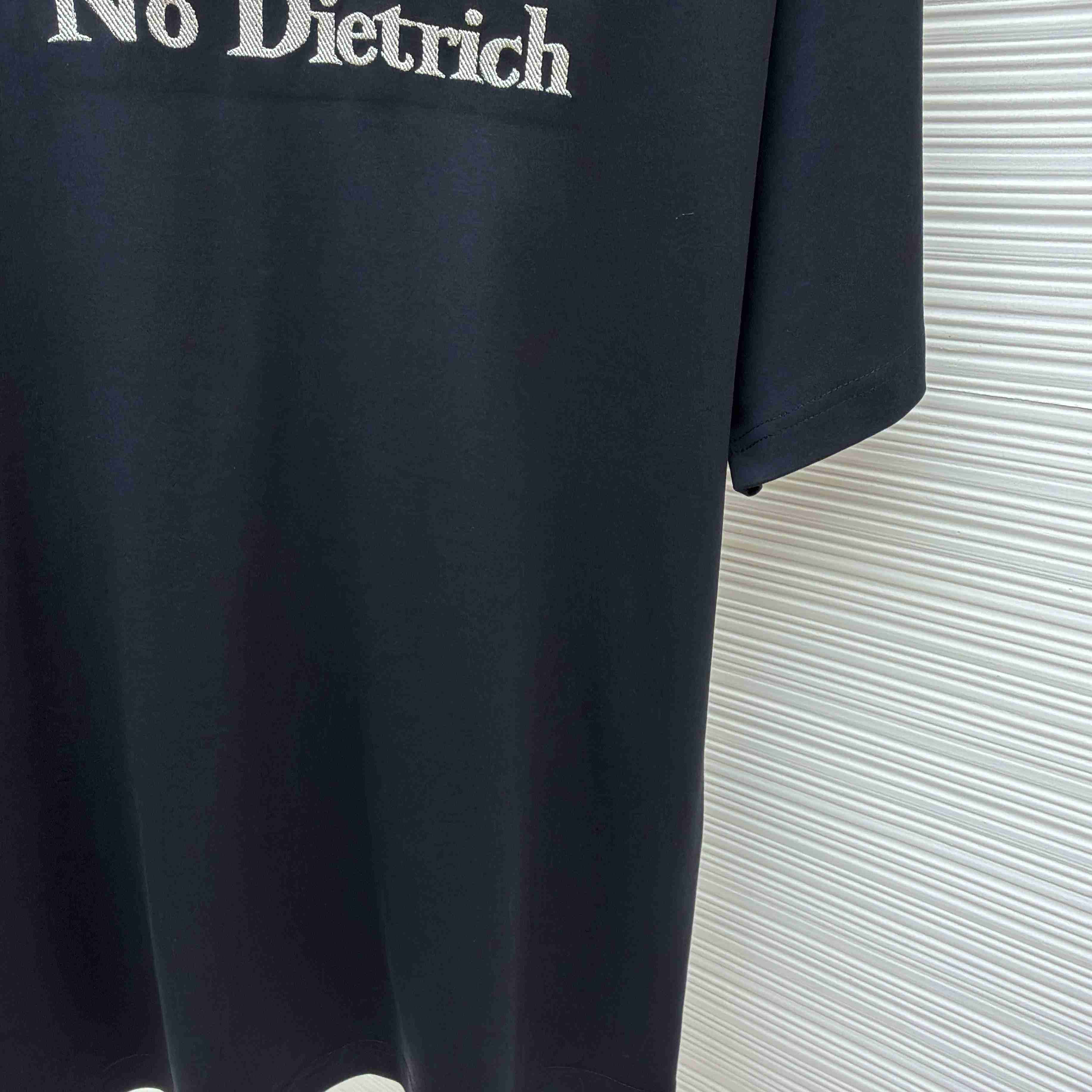  Dior T-Shirt With Embroidery - FashionPlug