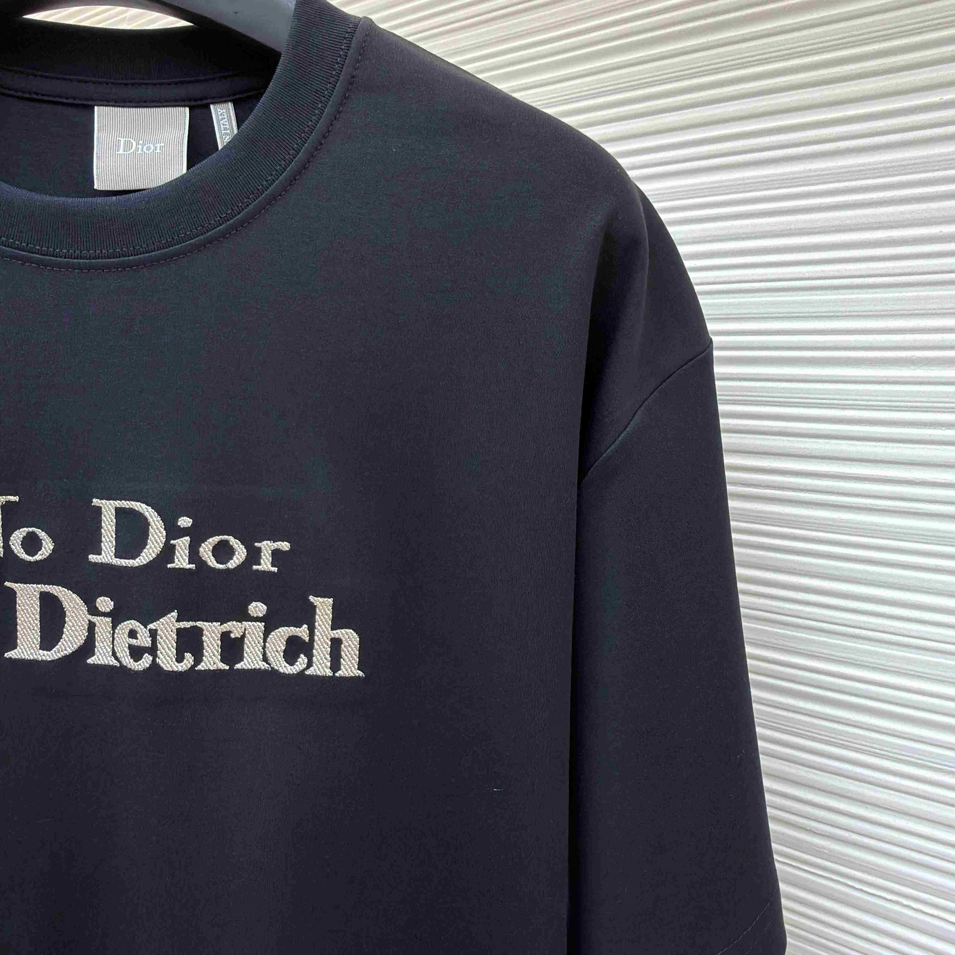  Dior T-Shirt With Embroidery - FashionPlug