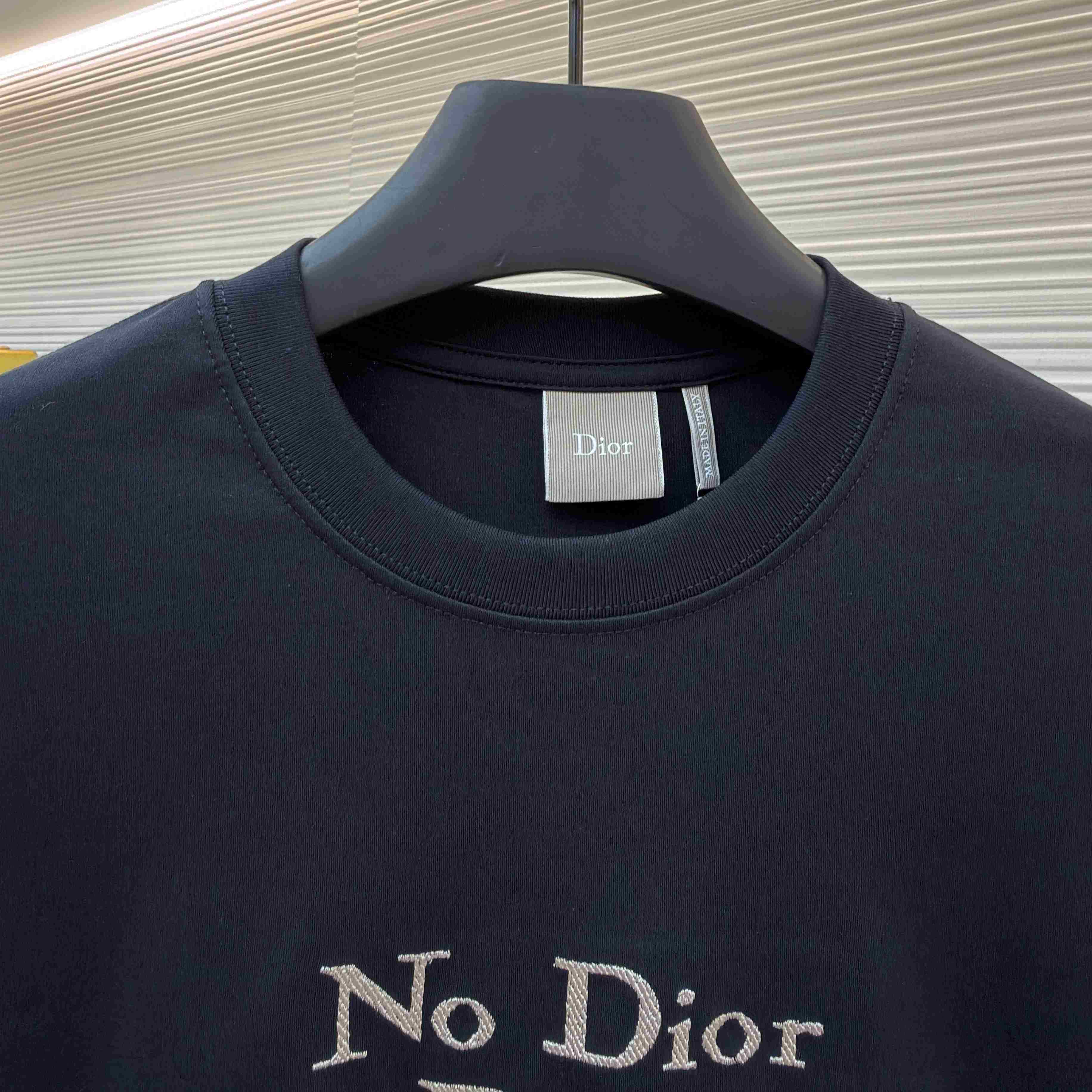  Dior T-Shirt With Embroidery - FashionPlug
