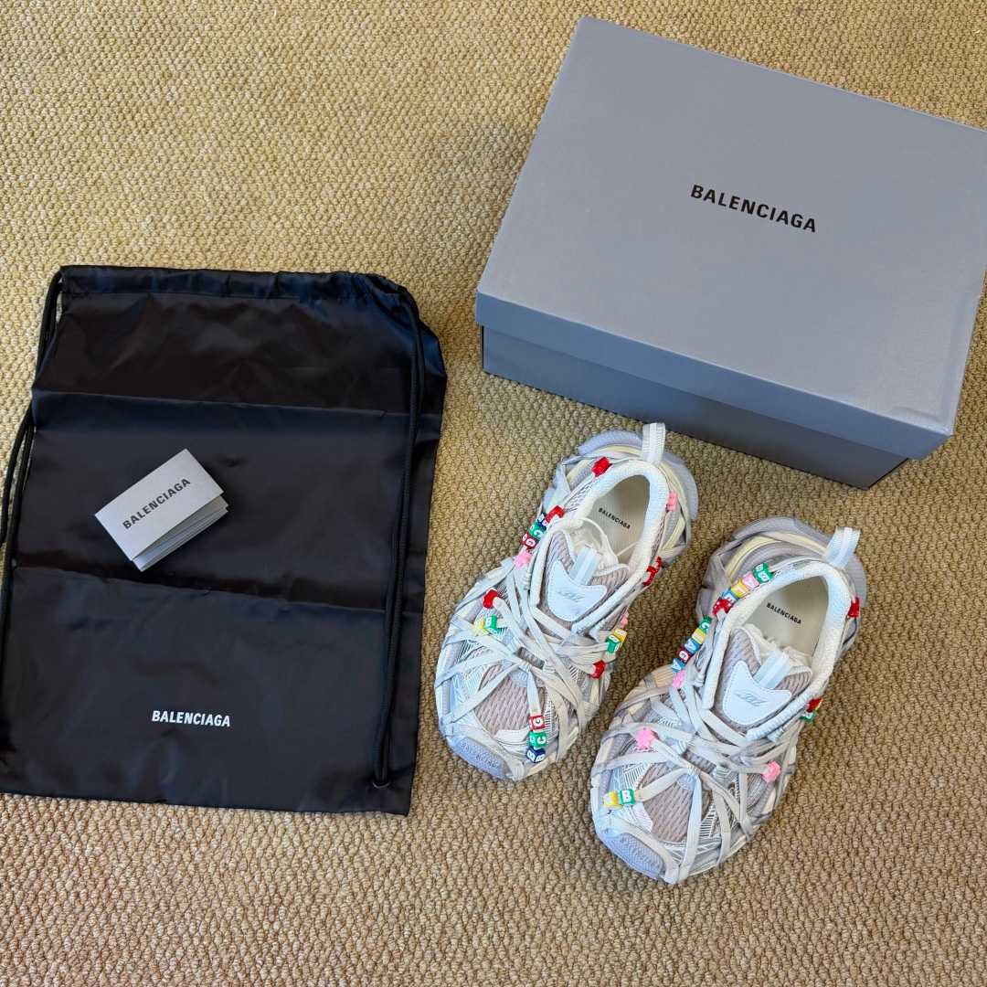 Balenciaga 3xl Extreme Lace Sneaker In Eggshell/Multicolor - FashionPlug