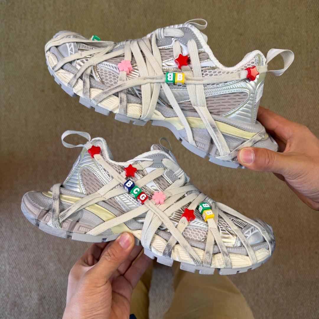 Balenciaga 3xl Extreme Lace Sneaker In Eggshell/Multicolor - FashionPlug
