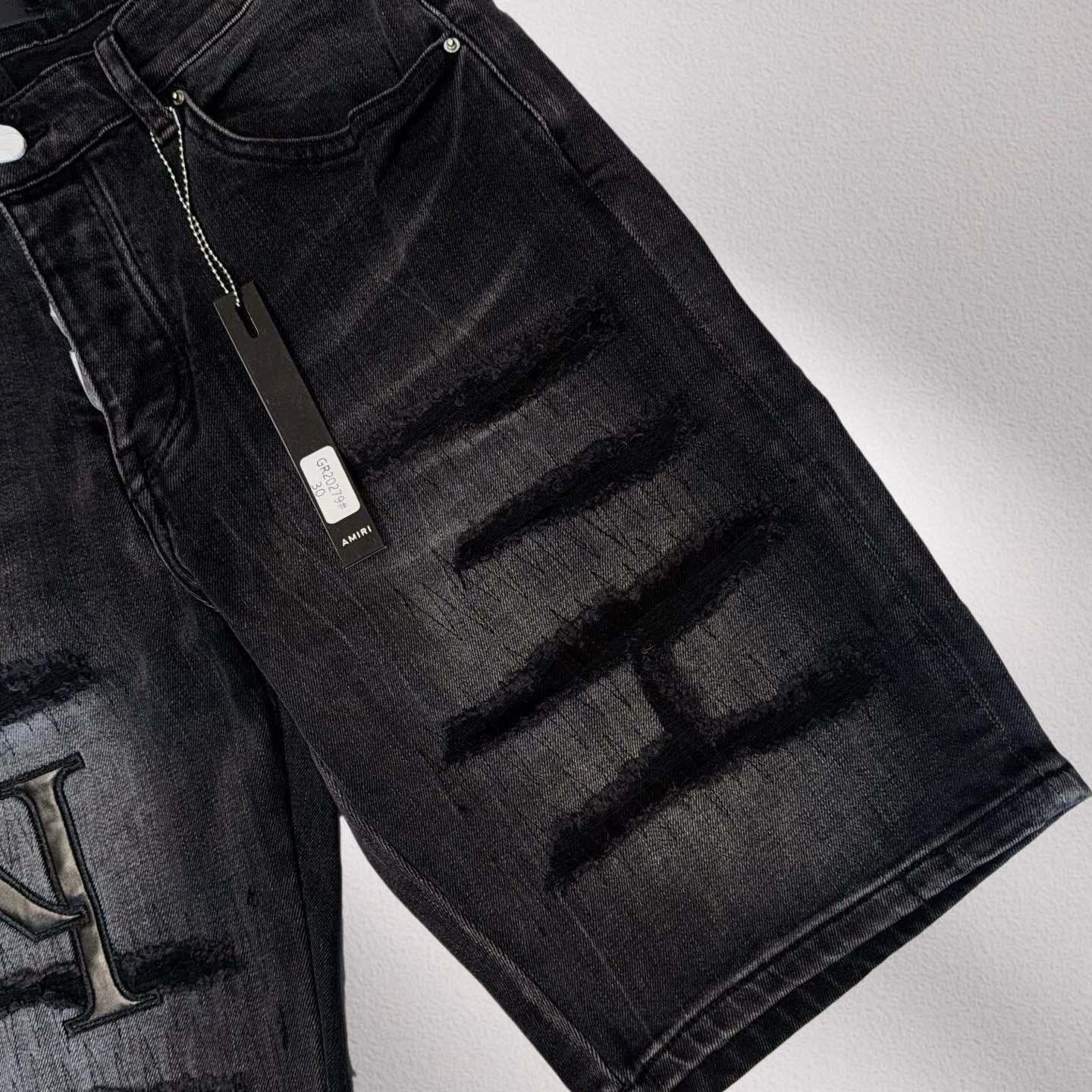 Amiri Shorts    20279 - FashionPlug