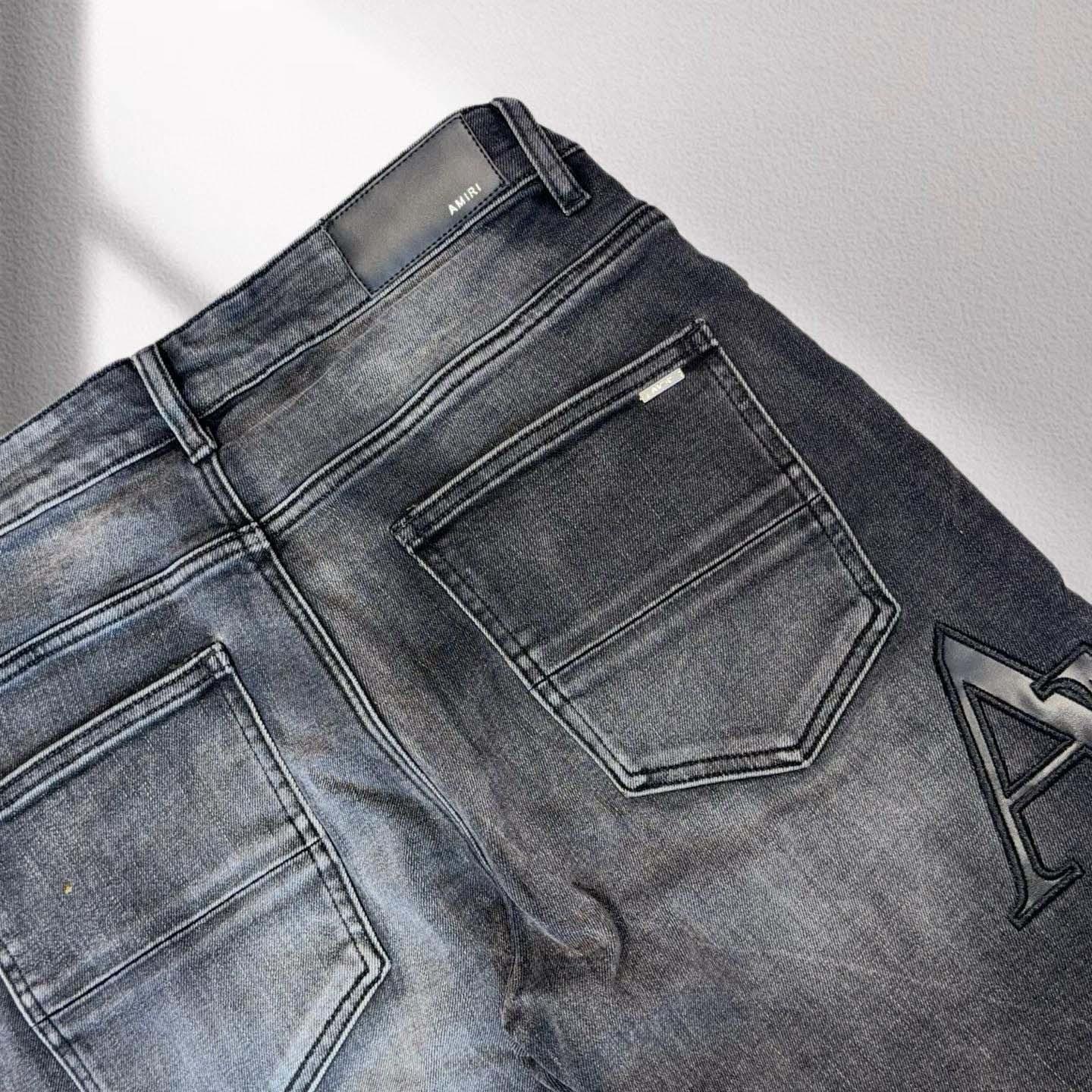 Amiri Shorts    20279 - FashionPlug