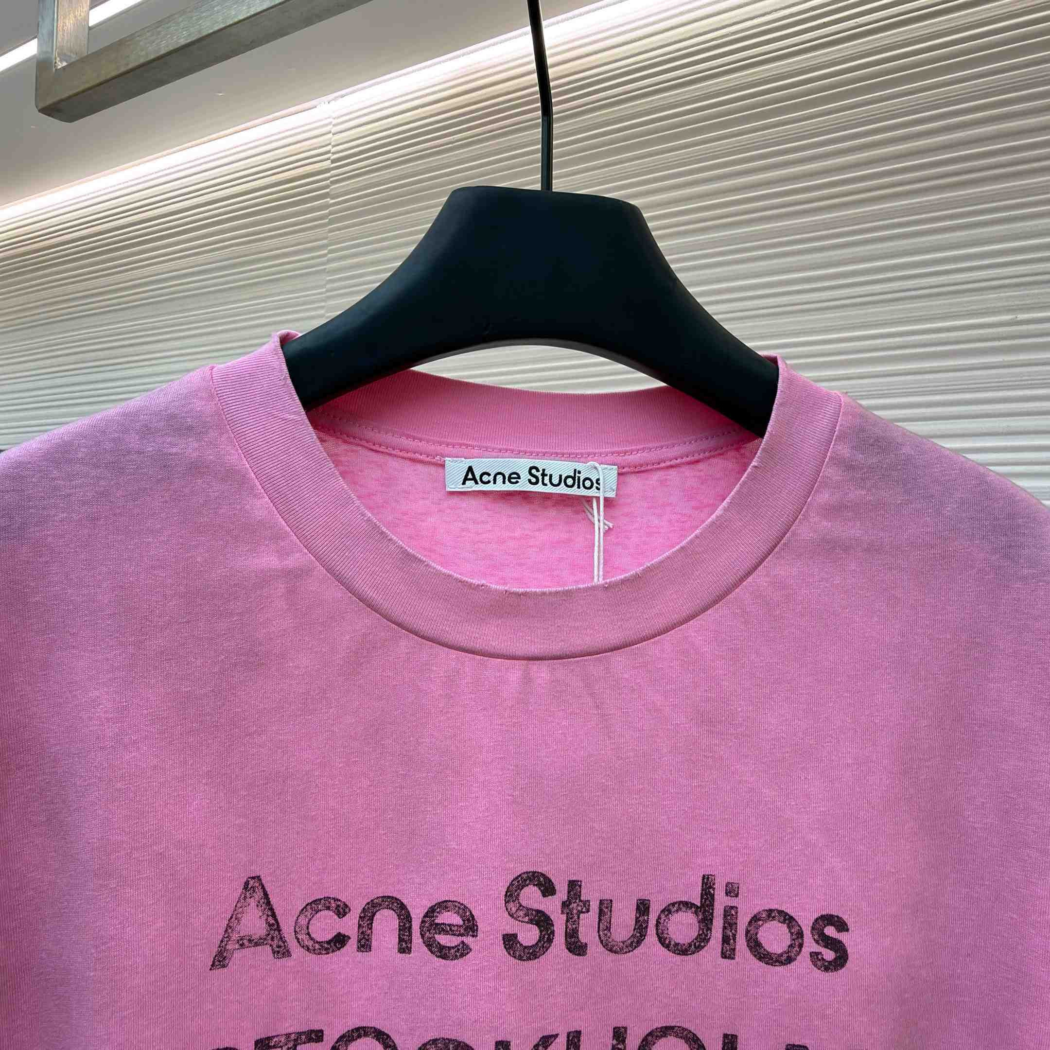 Acne Studios  Logo Tshirt - Relaxed Fit - FashionPlug