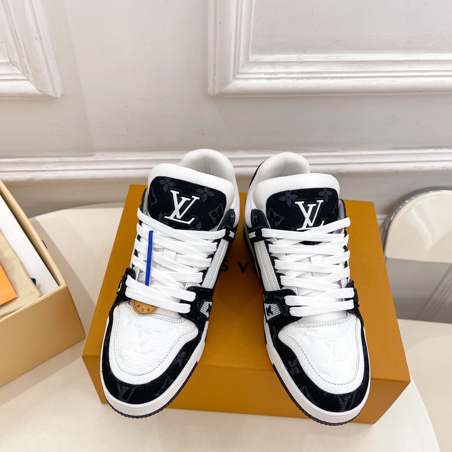 Louis Vuitton  LV Trainer Sneaker 1A9JGL - FashionPlug