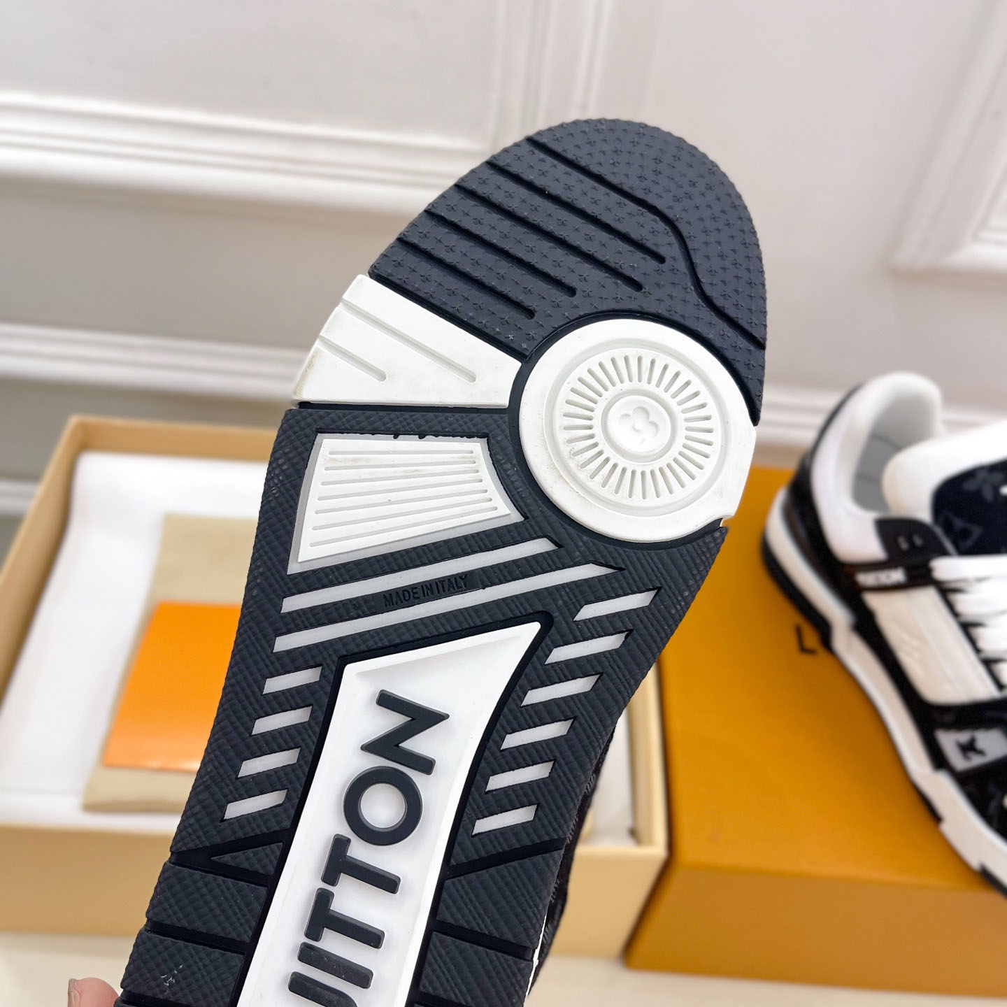 Louis Vuitton  LV Trainer Sneaker 1A9JGL - FashionPlug