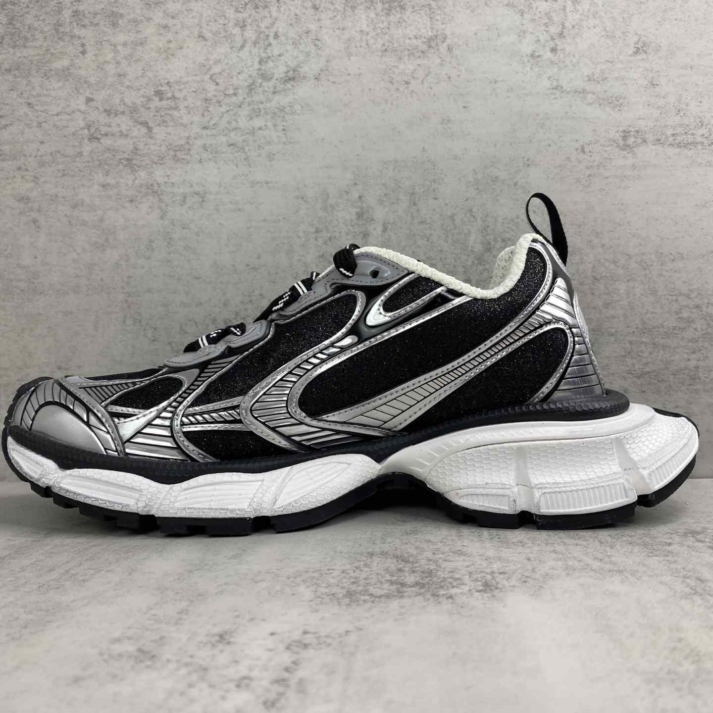 Balenciaga 3XL Sneaker - FashionPlug