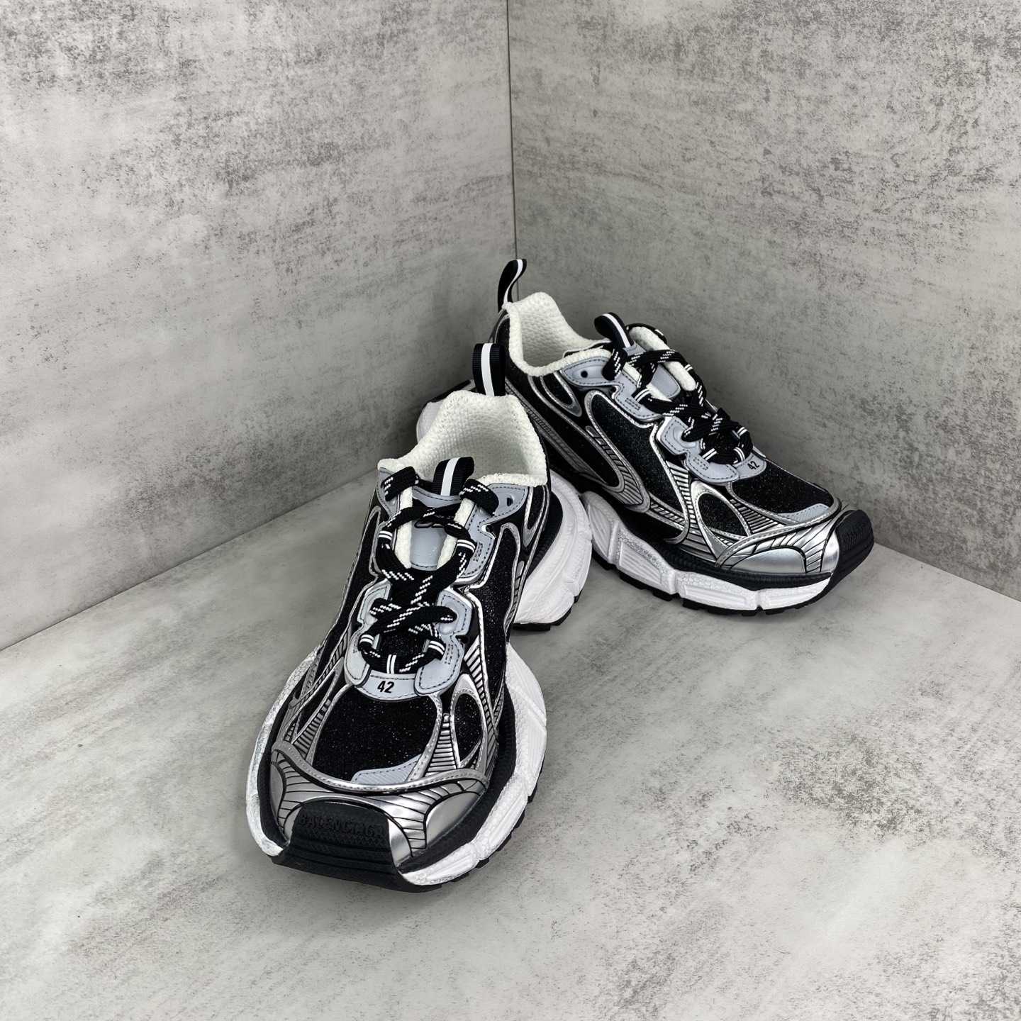 Balenciaga 3XL Sneaker - FashionPlug