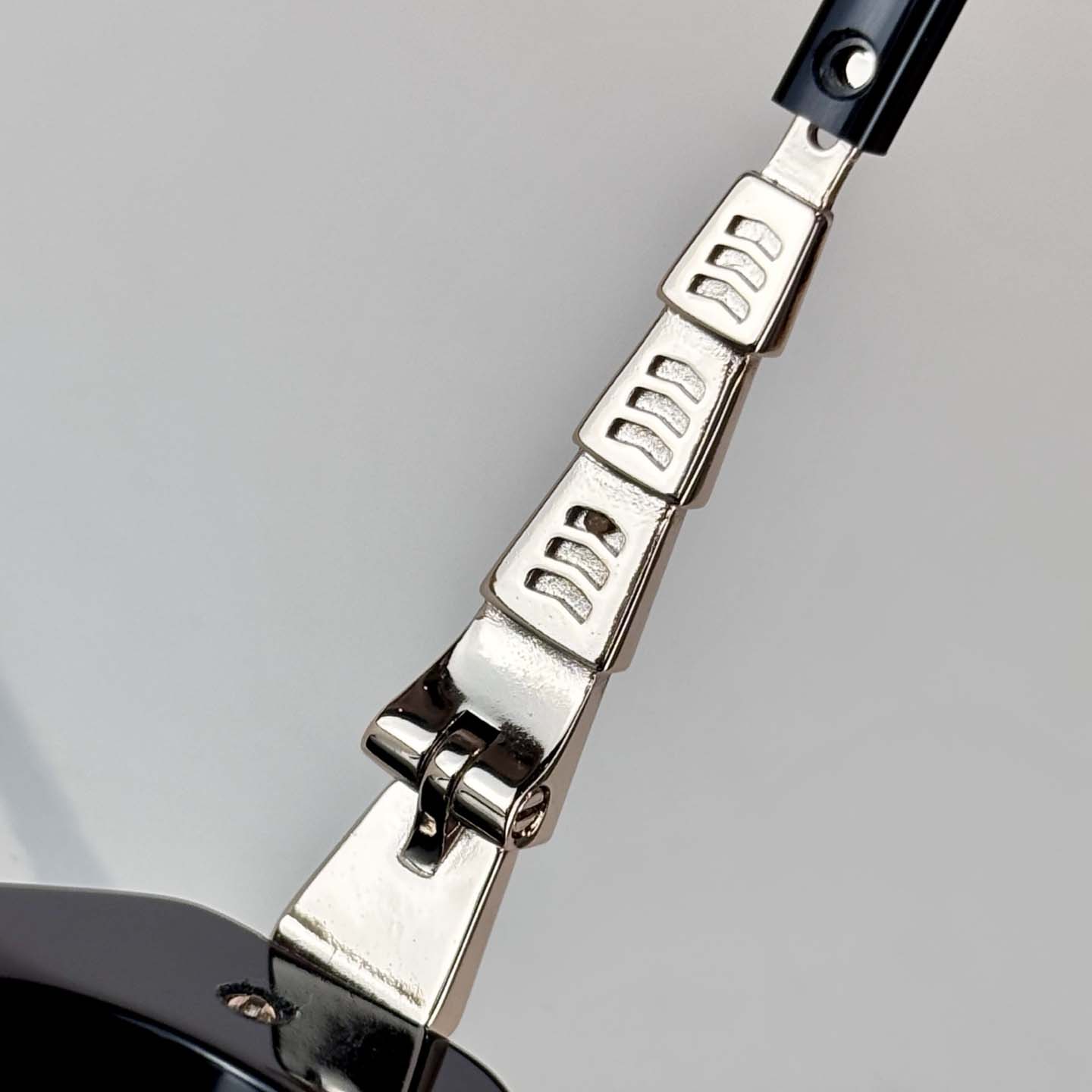 Bvlgari Serpenti Sunglasses     BV40068I - FashionPlug