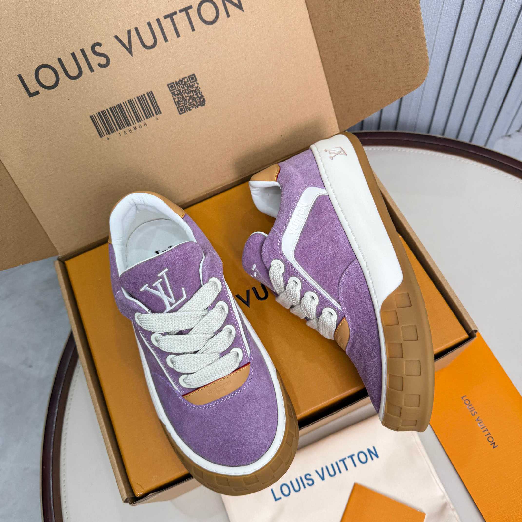 Louis Vuitton LV Tilted Sneaker 1AJTI6 - FashionPlug
