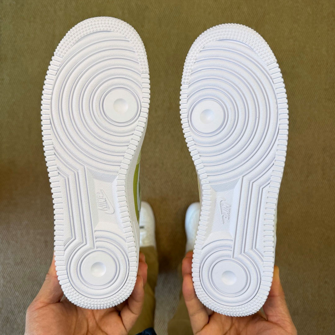 Nike Air Force 1 Low 