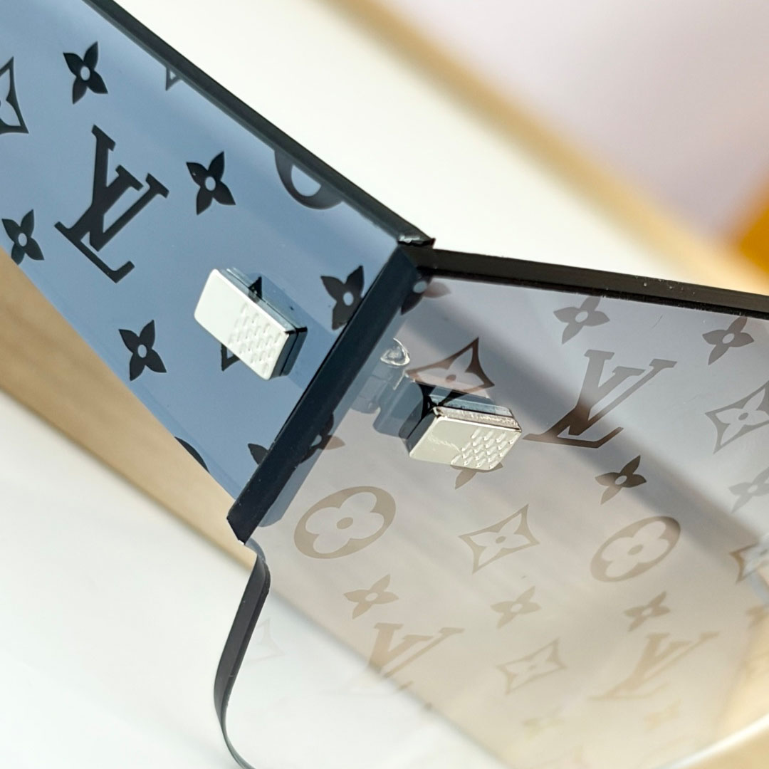 Louis Vuitton Sunglasses   Z2198U - FashionPlug