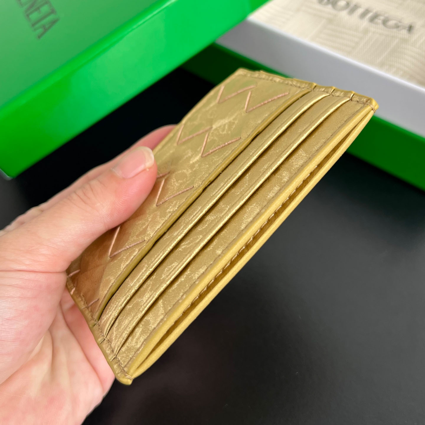 Bottega Veneta Intrecciato Credit Card Case - FashionPlug