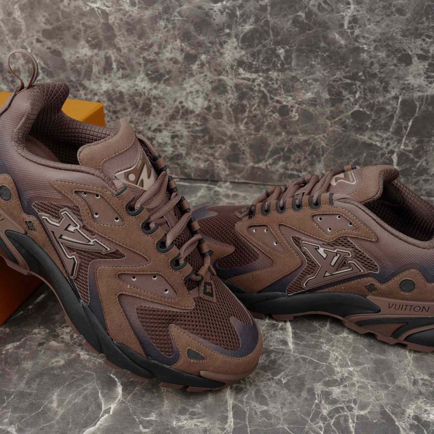 Louis Vuitton LV Runner Tatic Sneaker 1AJAPO - FashionPlug