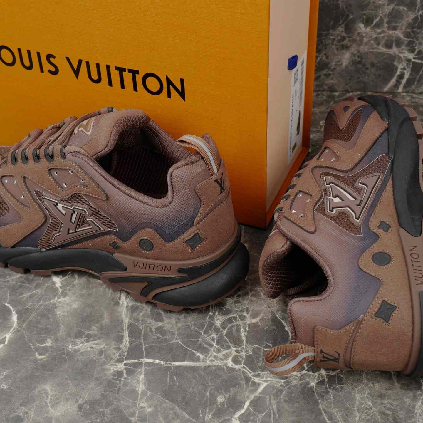 Louis Vuitton LV Runner Tatic Sneaker 1AJAPO - FashionPlug