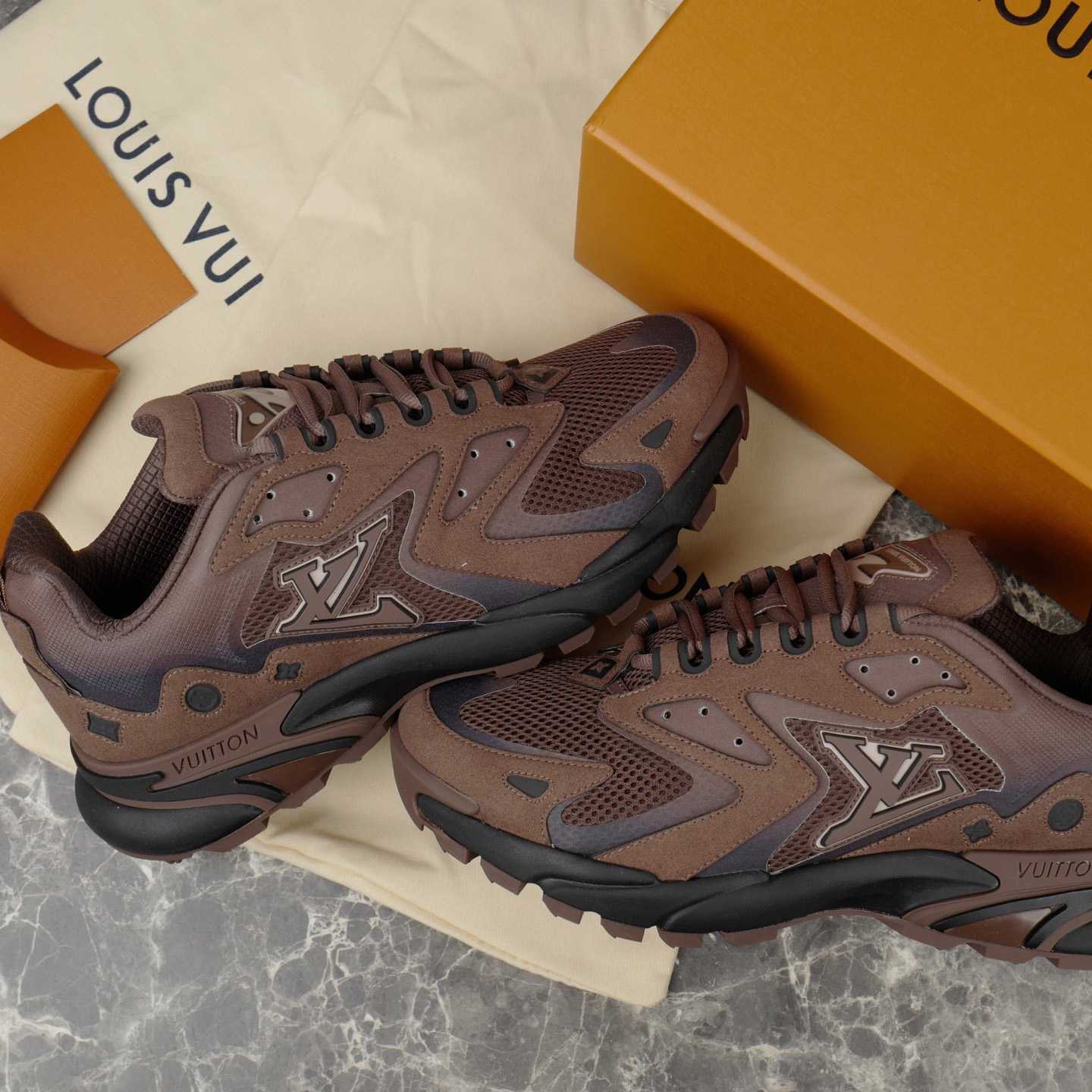 Louis Vuitton LV Runner Tatic Sneaker 1AJAPO - FashionPlug