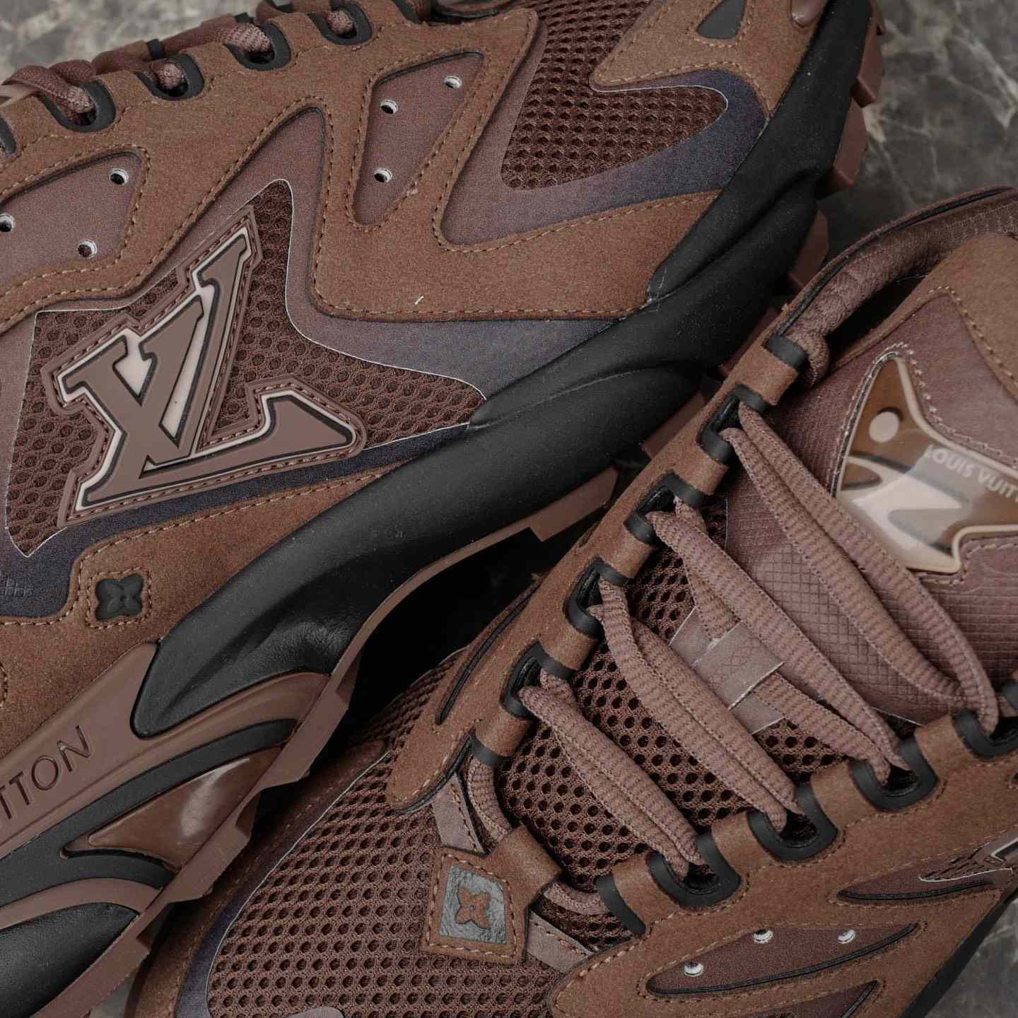 Louis Vuitton LV Runner Tatic Sneaker 1AJAPO - FashionPlug