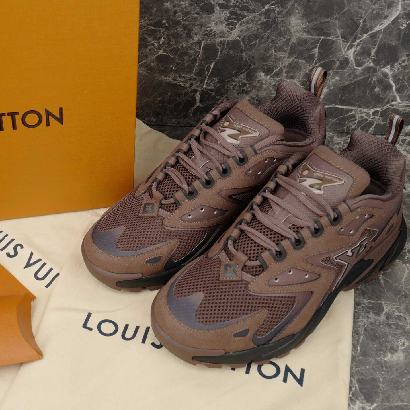 Louis Vuitton LV Runner Tatic Sneaker 1AJAPO - FashionPlug