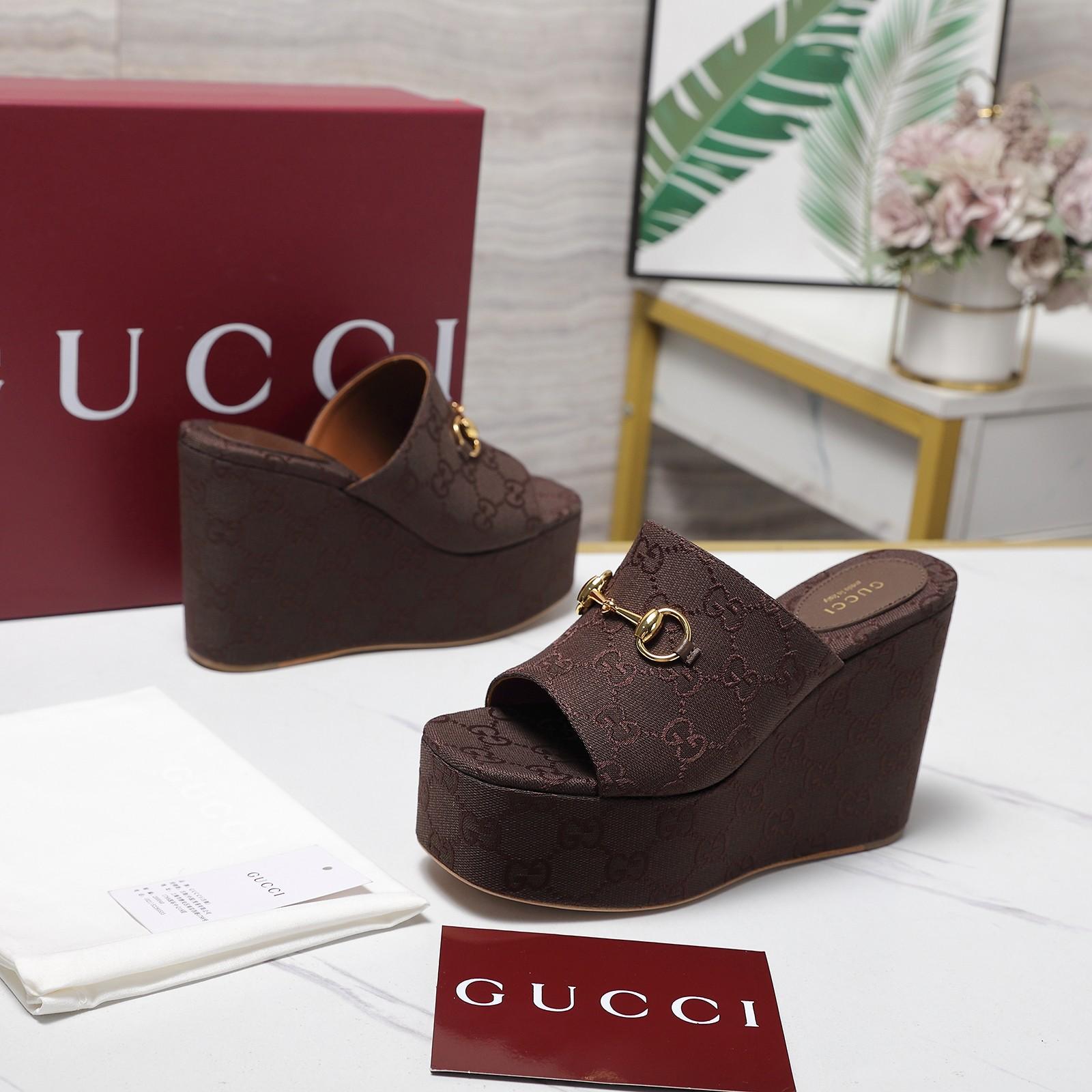 Gucci Wedge Sandal With Horsebit - FashionPlug
