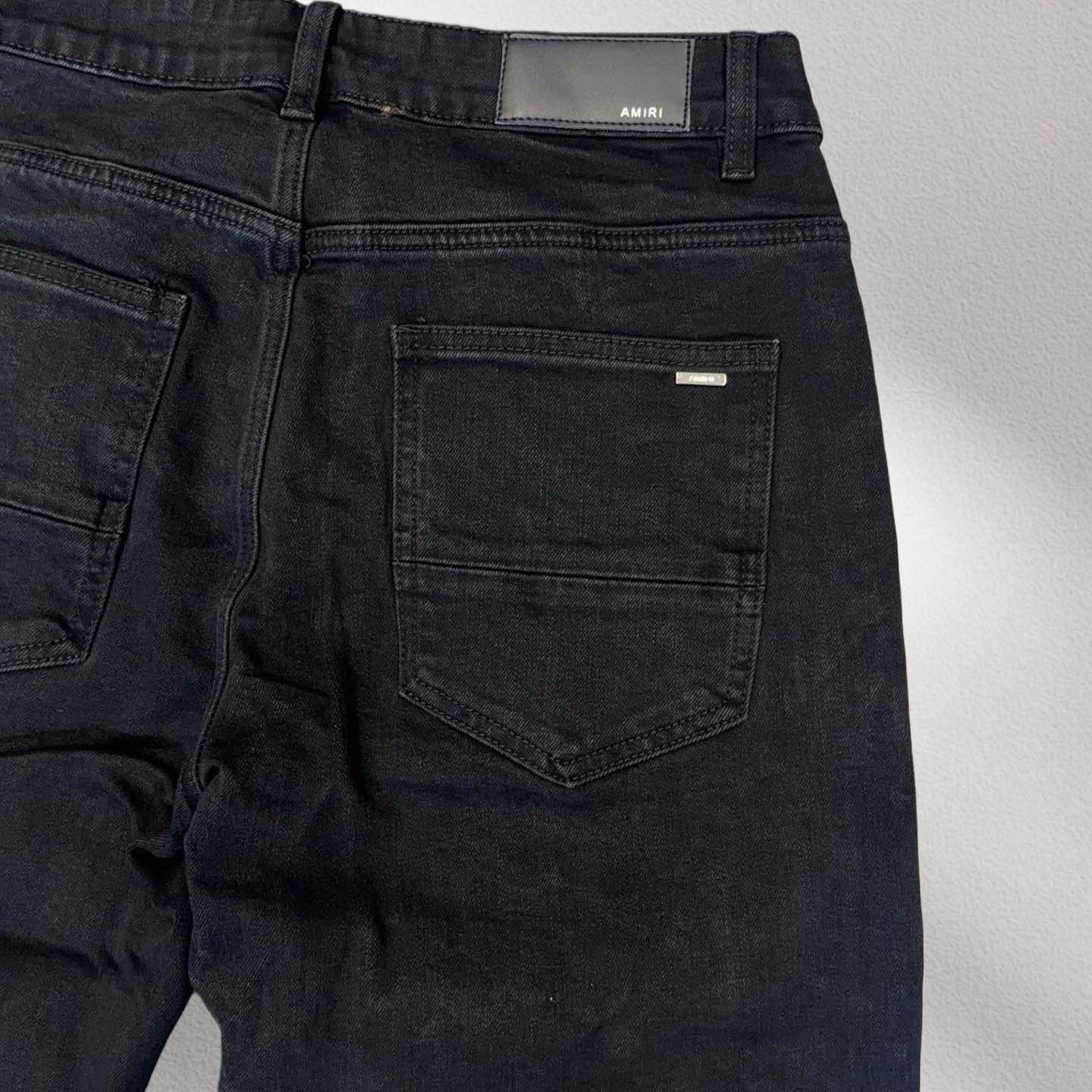 Amiri Shorts    20283 - FashionPlug