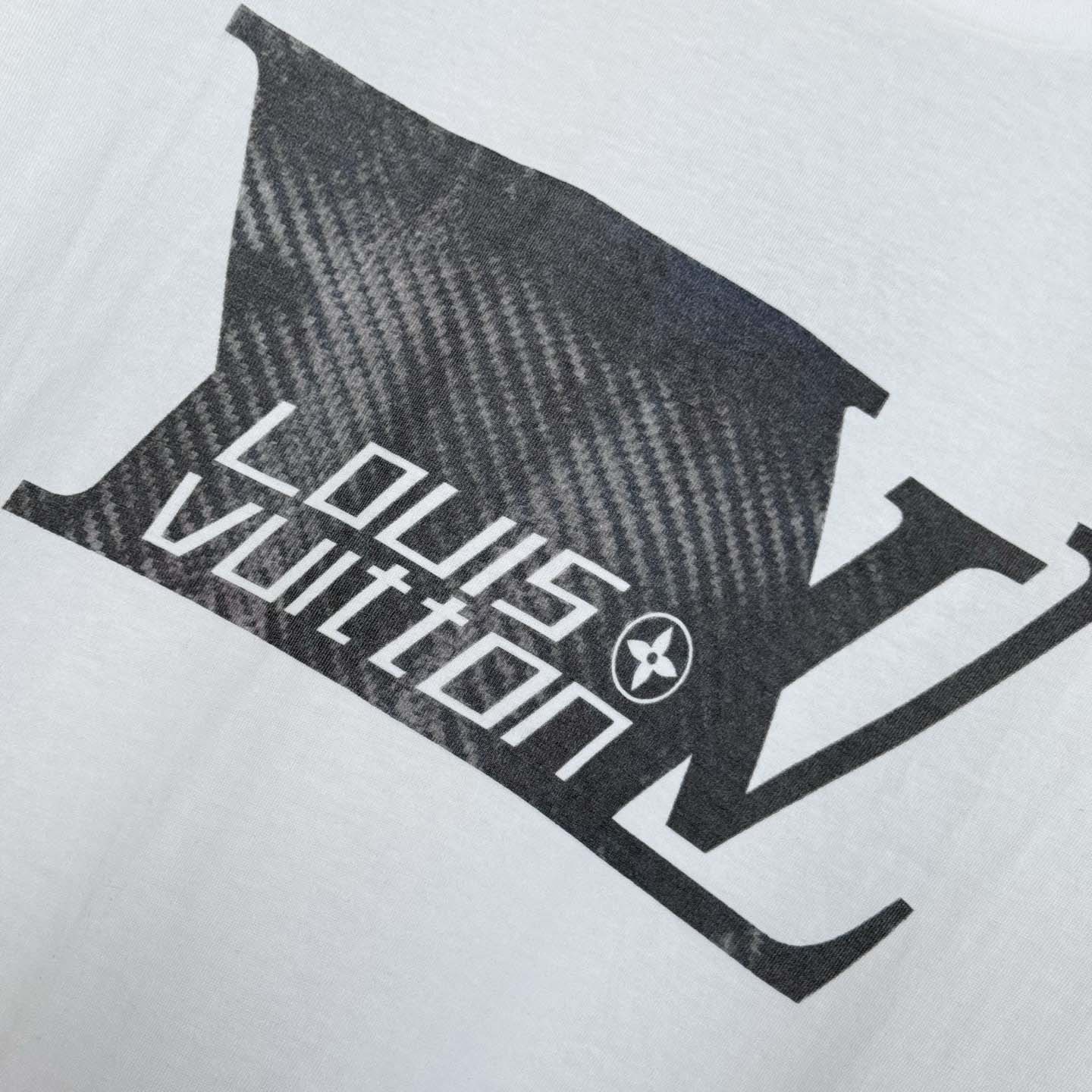 Louis Vuitton Printed Signature T-Shirt     1AJRDA - FashionPlug