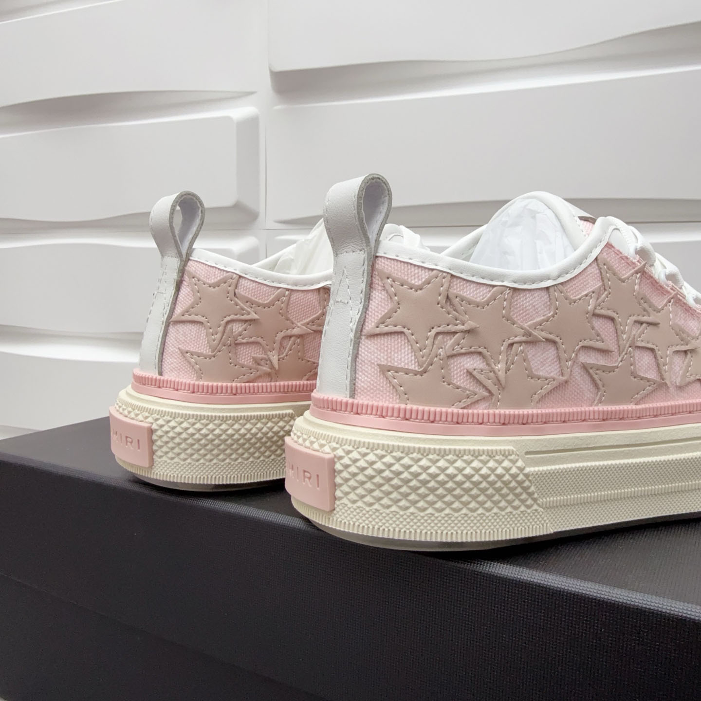 Amiri Stars Low-Top Canvas Platform Sneakers - FashionPlug