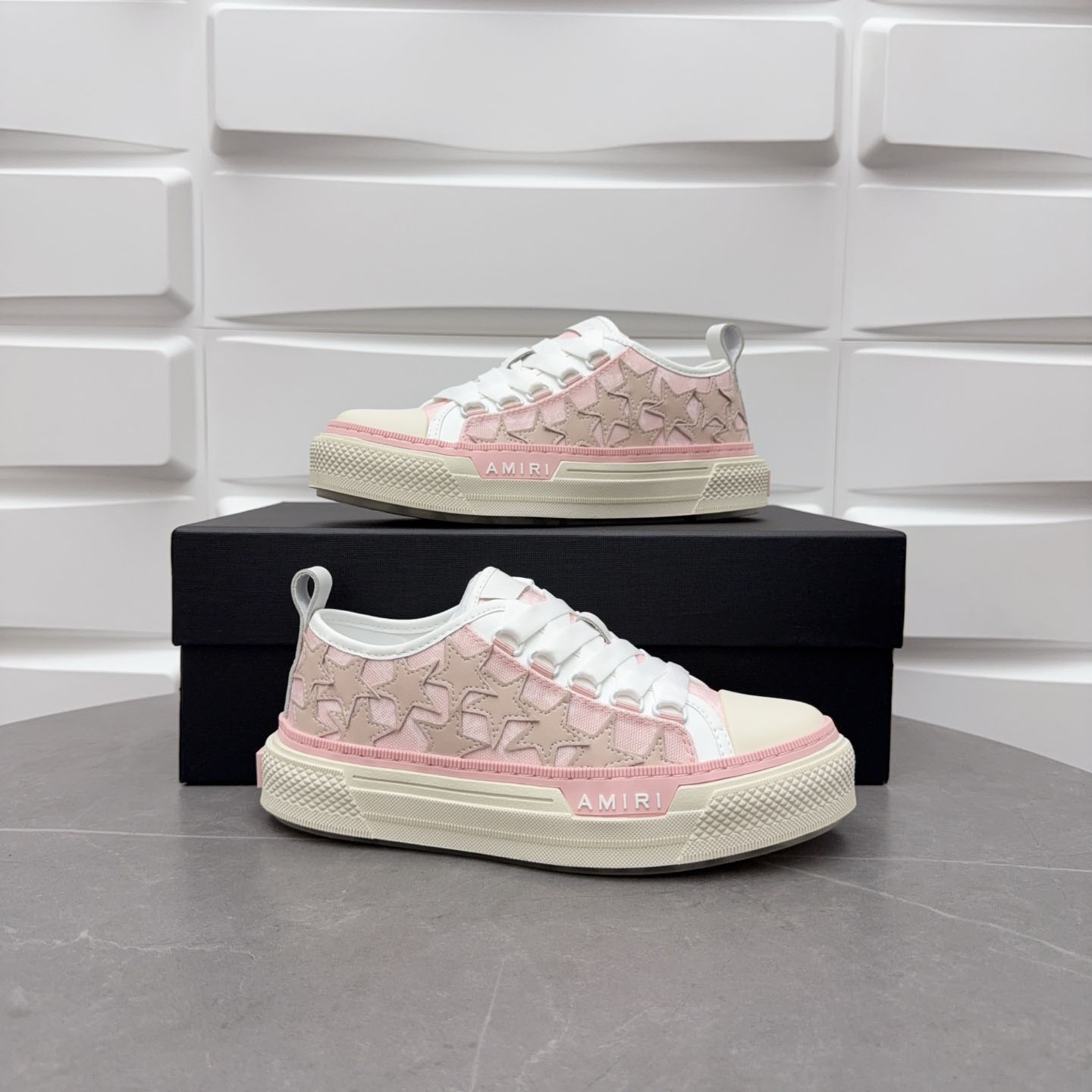 Amiri Stars Low-Top Canvas Platform Sneakers - FashionPlug