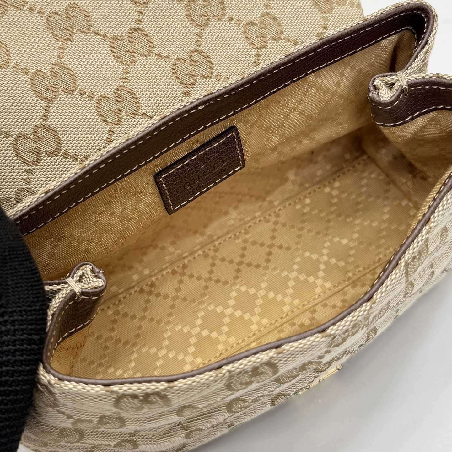 Gucci GG Marmont Mini Shoulder Bag - FashionPlug